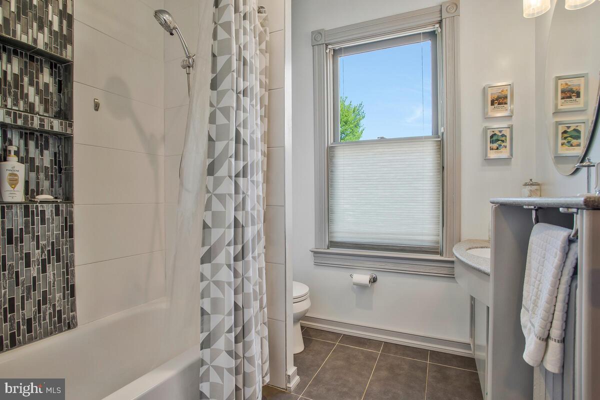 WINES & JOHNSONS 1ST ADD - Residential