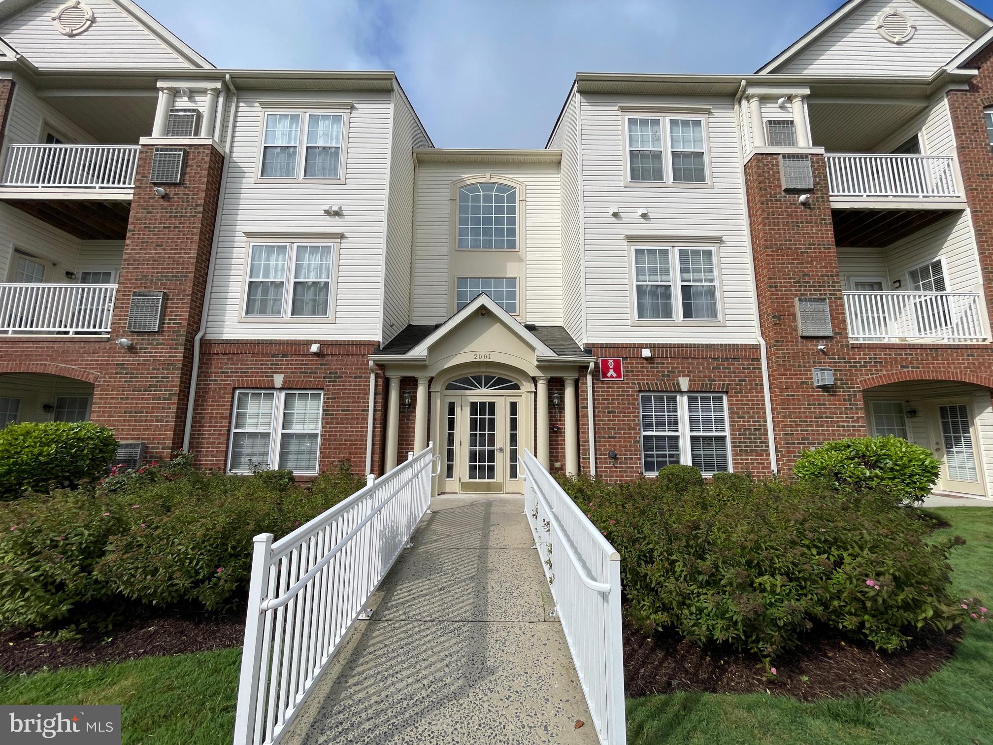 MERRITT HTS - Residential