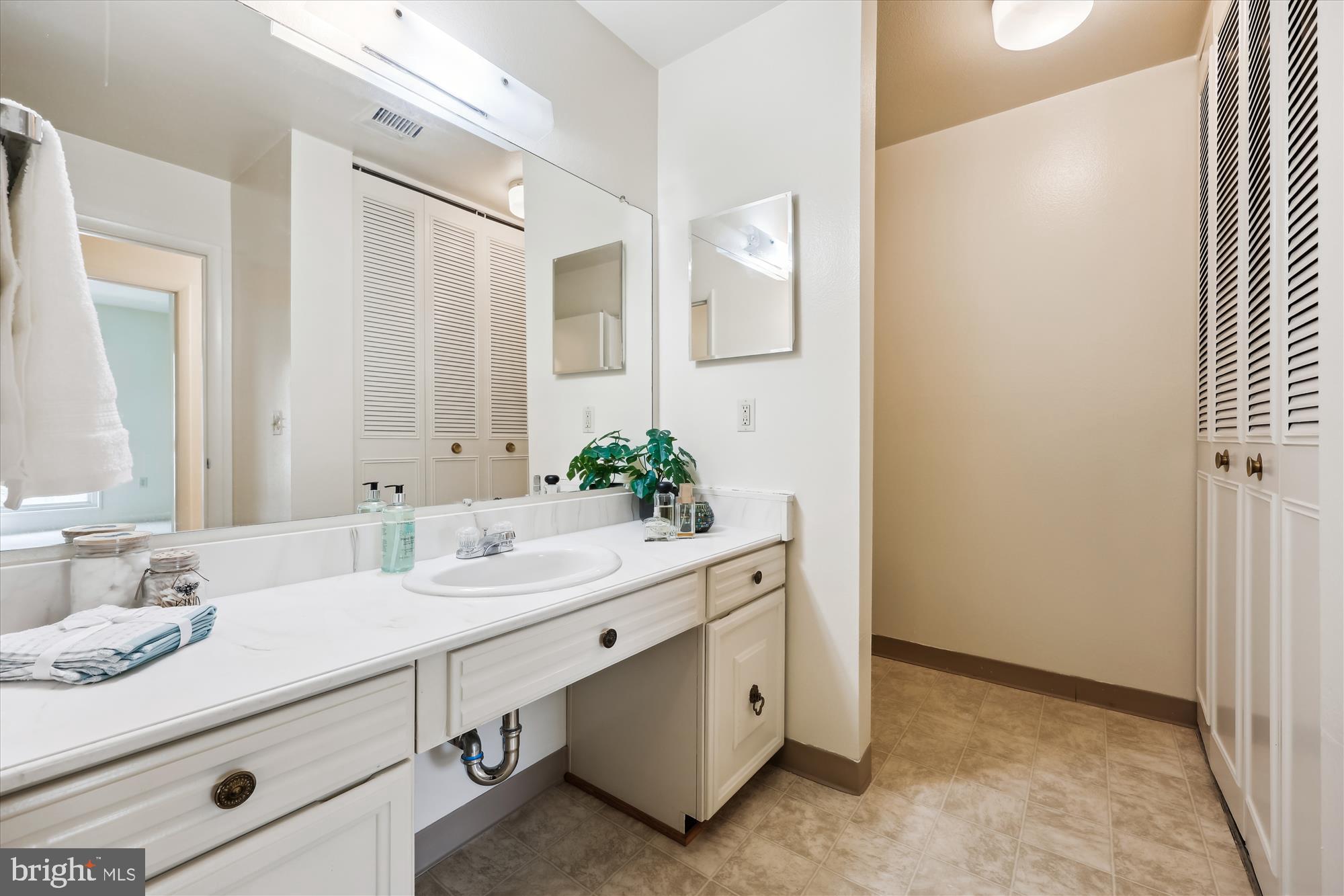 MONTGOMERY MUTUAL COOP - Residential