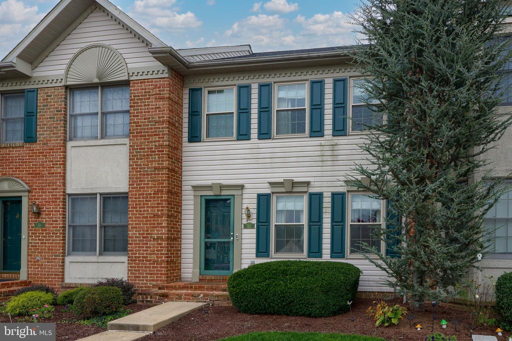 Photo of 349 COBBLESTONE LN, LANCASTER, PA 17601 (MLS # PALA2027184)