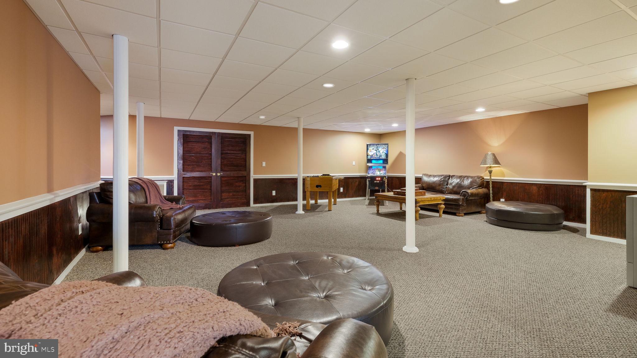 UPPER MOUNTAIN ESTS - Residential