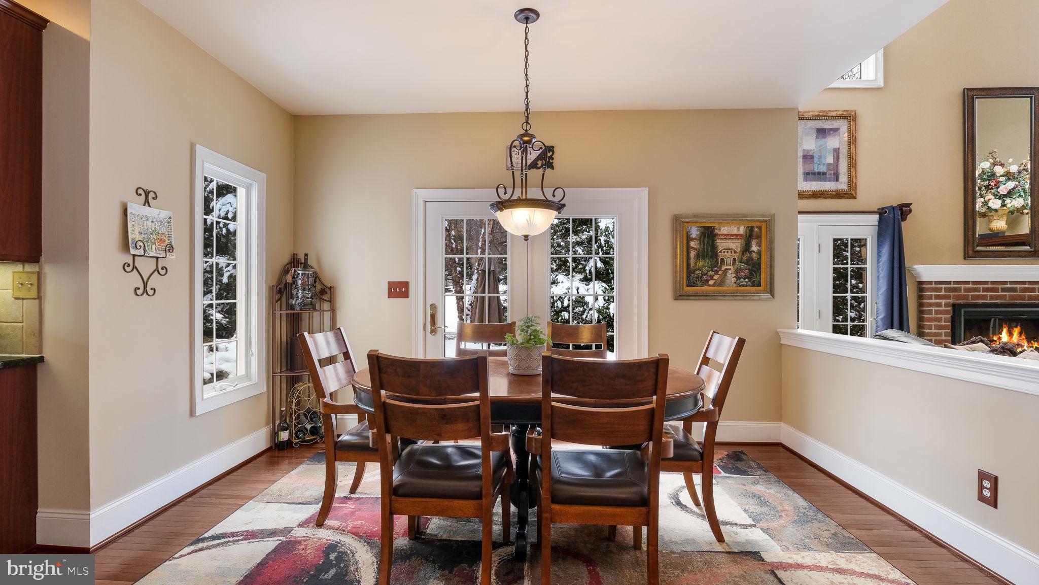 UPPER MOUNTAIN ESTS - Residential