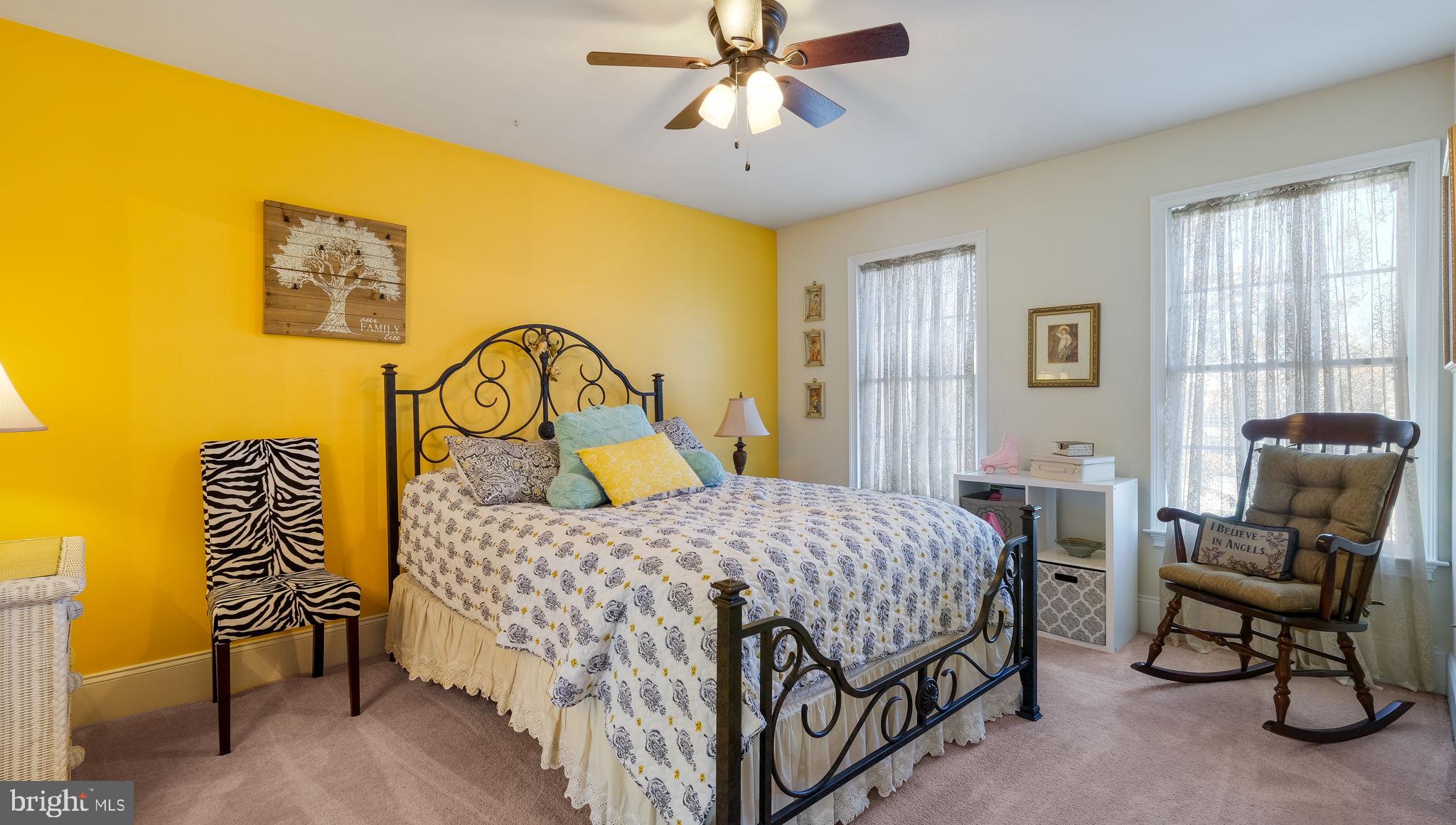 UPPER MOUNTAIN ESTS - Residential