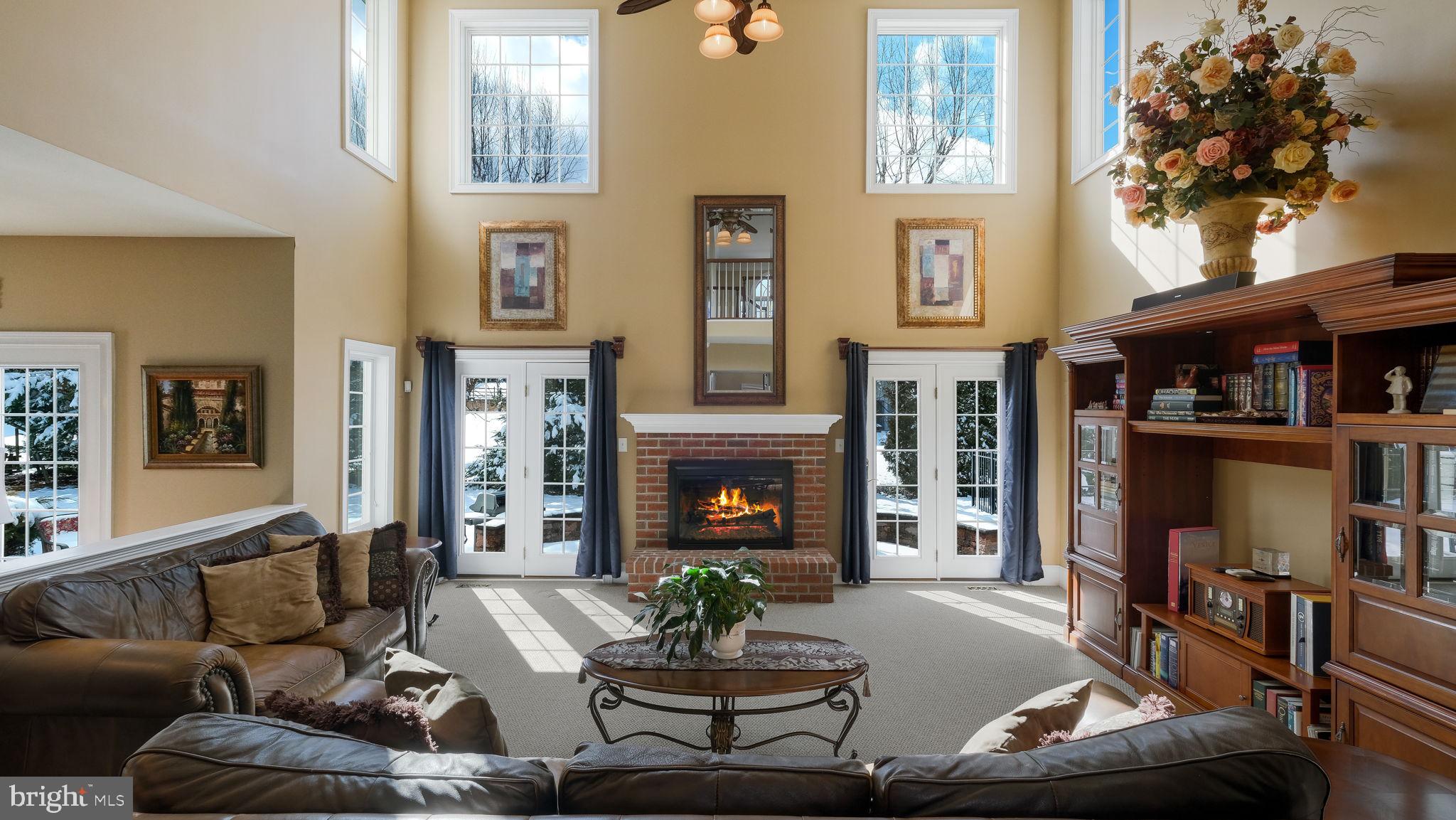 UPPER MOUNTAIN ESTS - Residential