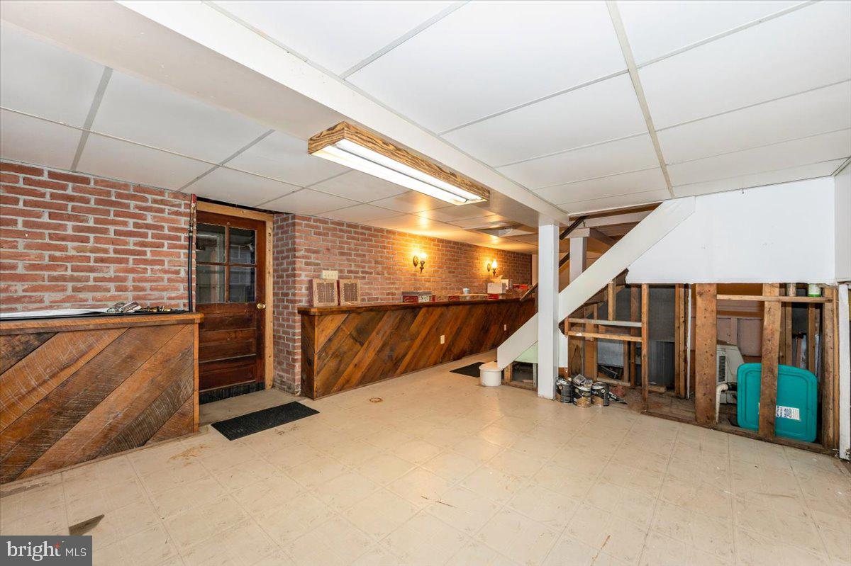 SANDYHOOK - Residential Lease