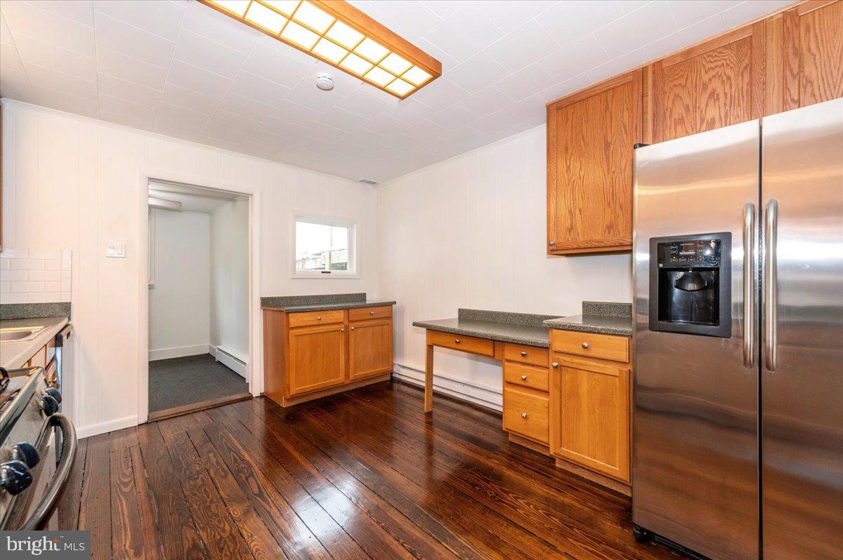 SANDYHOOK - Residential Lease