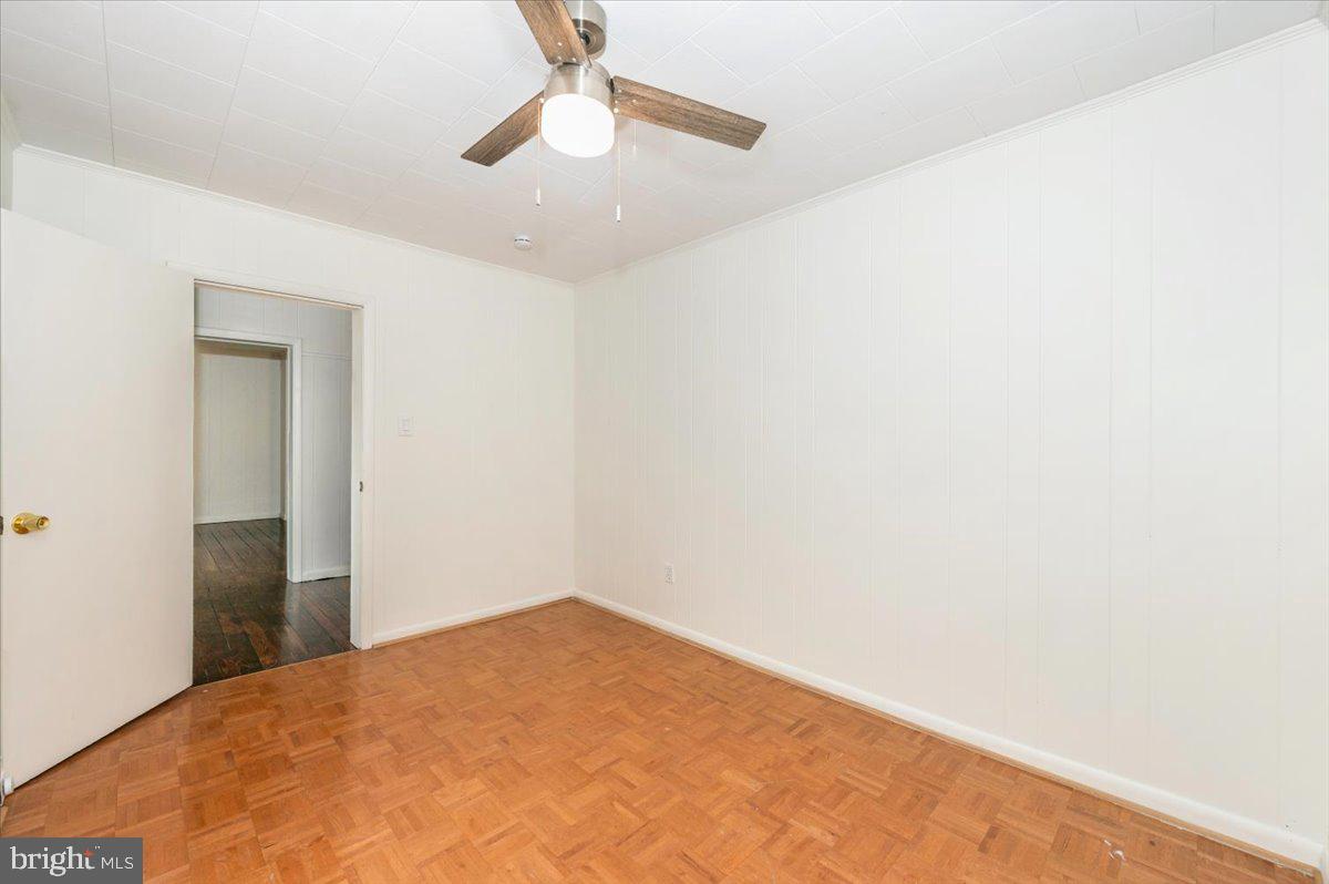 SANDYHOOK - Residential Lease