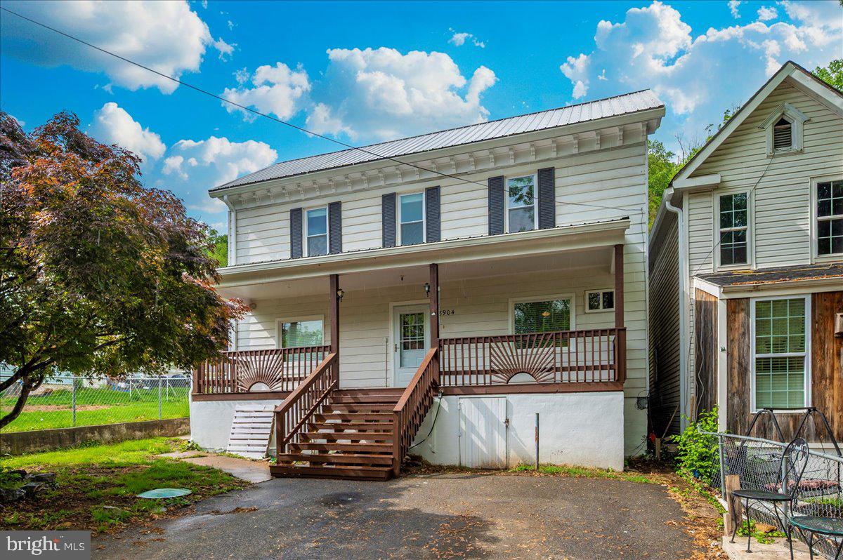 SANDYHOOK - Residential Lease