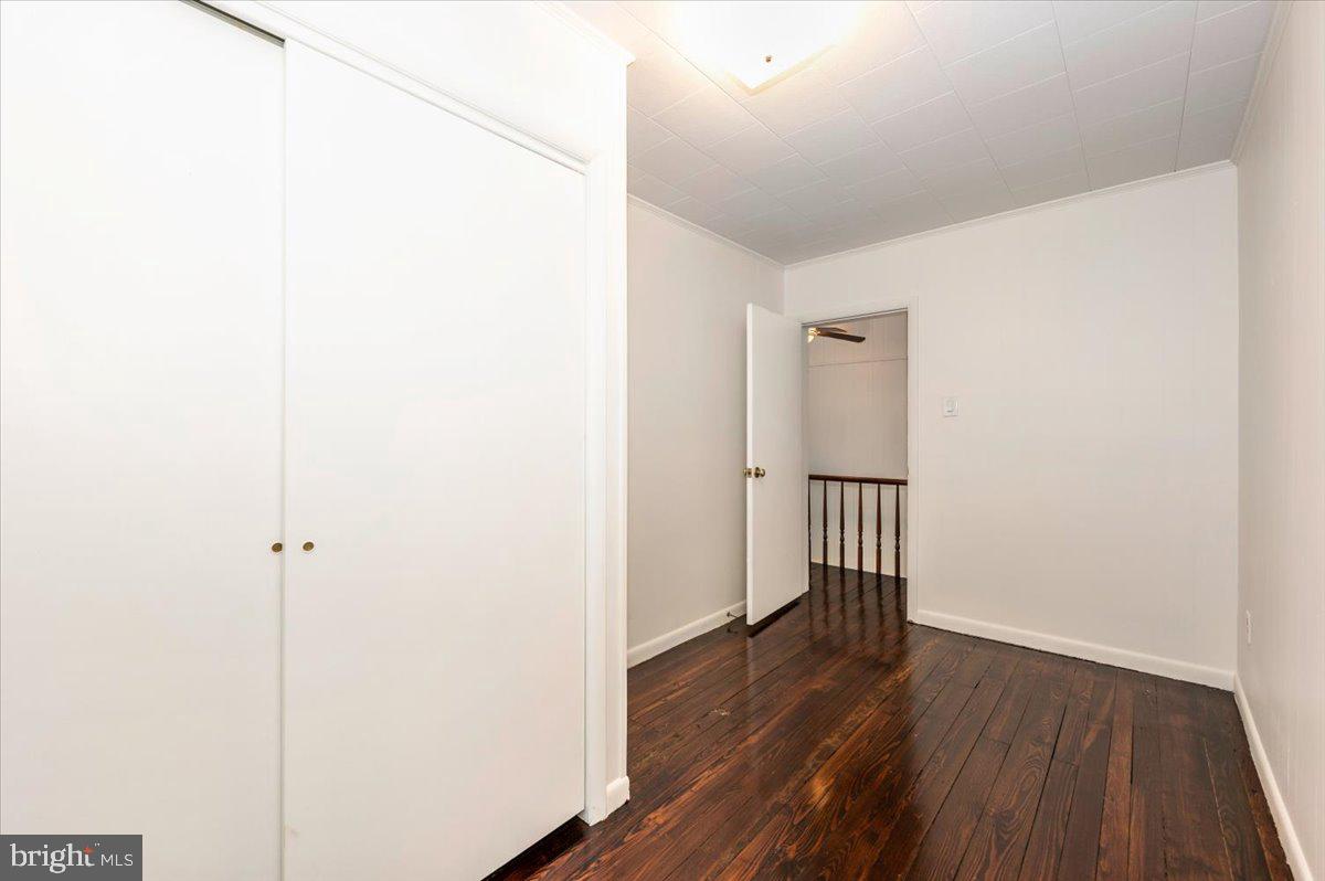 SANDYHOOK - Residential Lease