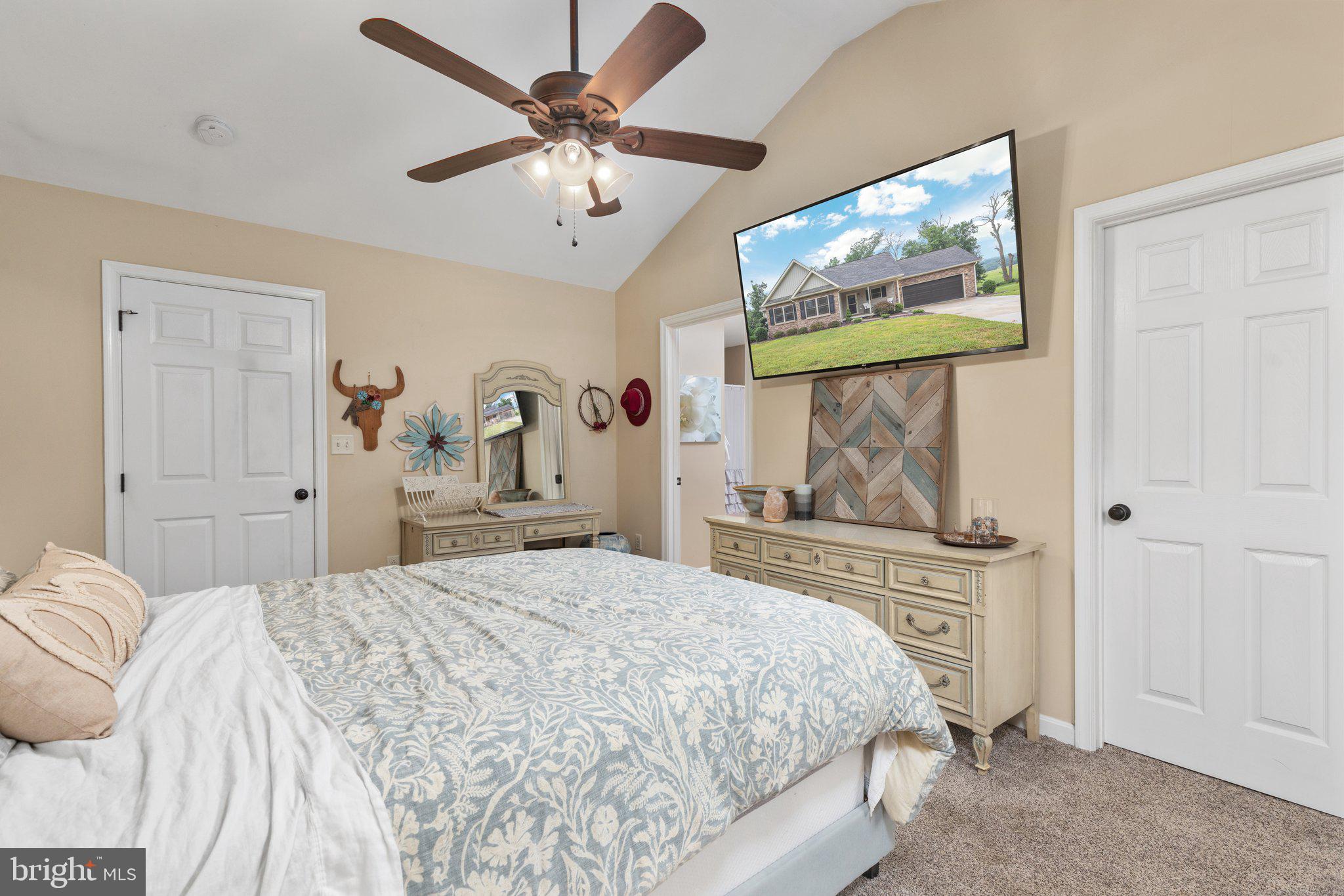 HICKORY RUN - Residential