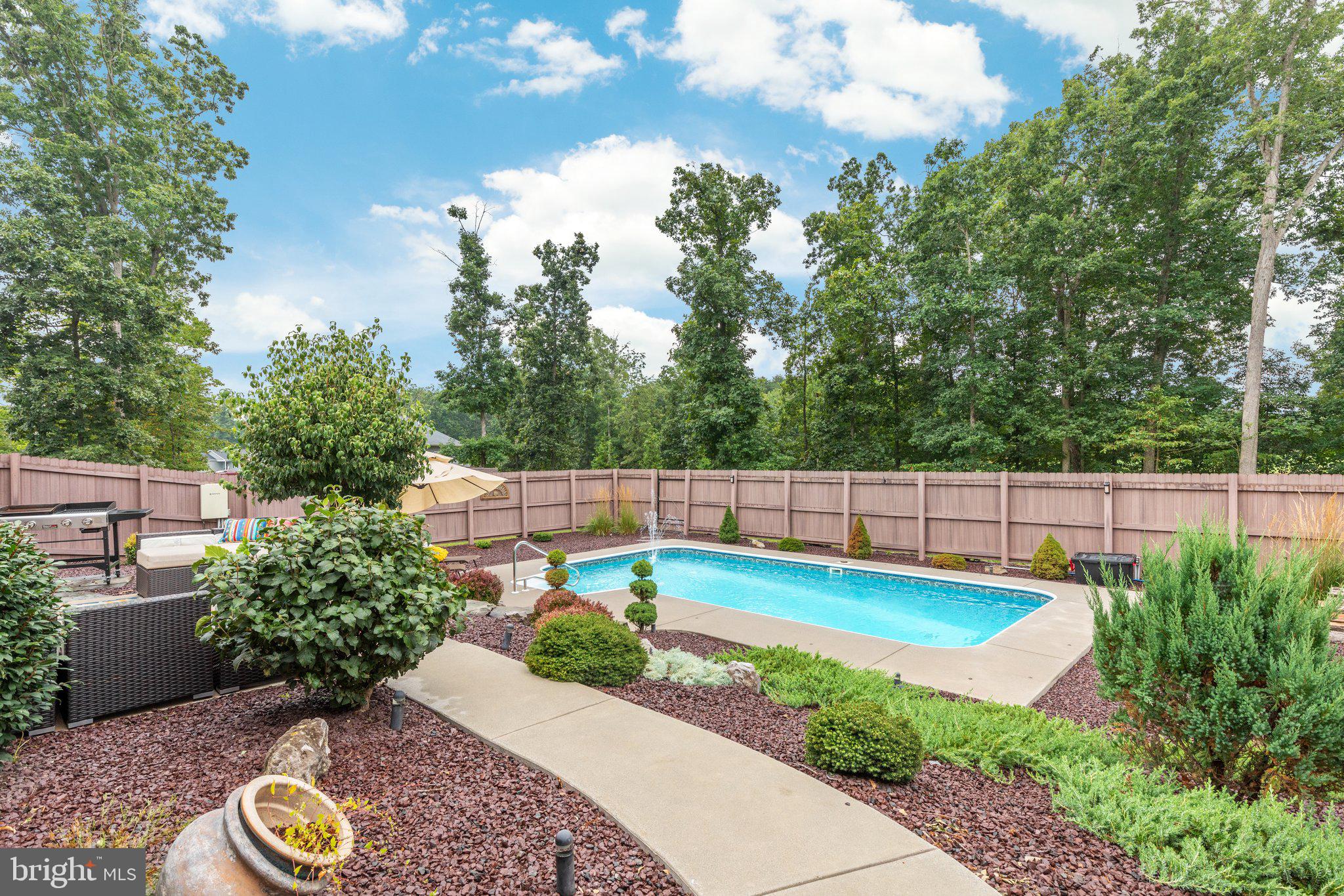 HICKORY RUN - Residential