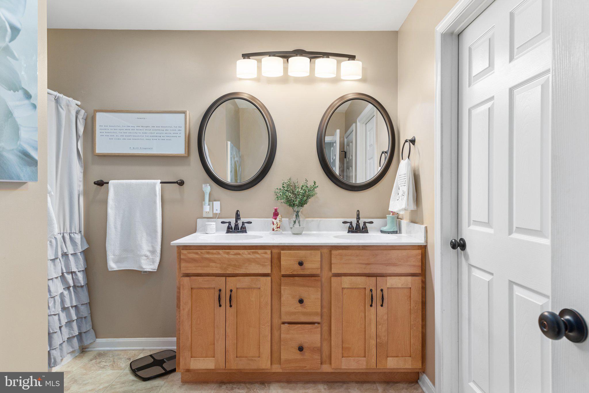 HICKORY RUN - Residential