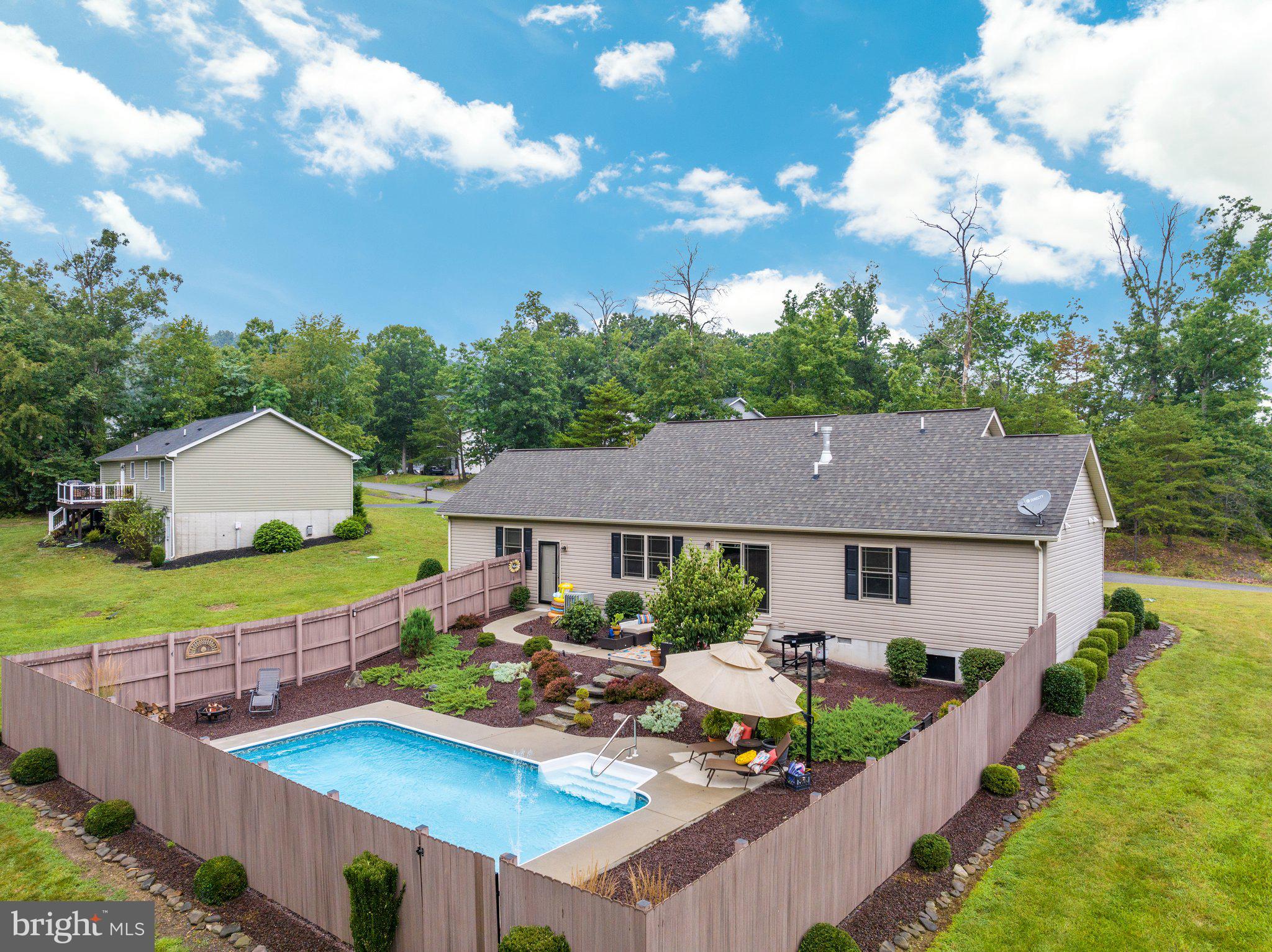 HICKORY RUN - Residential