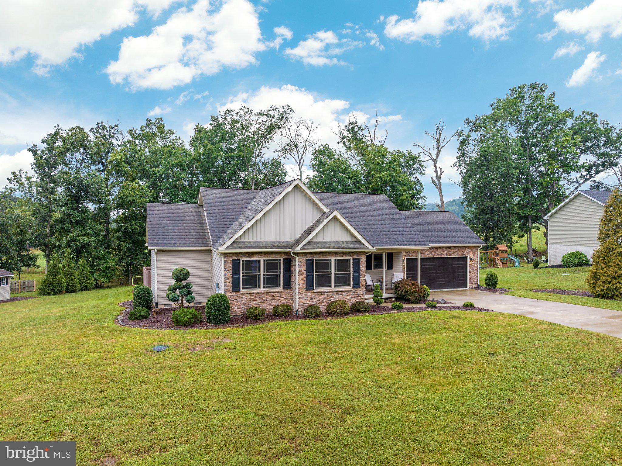 HICKORY RUN - Residential