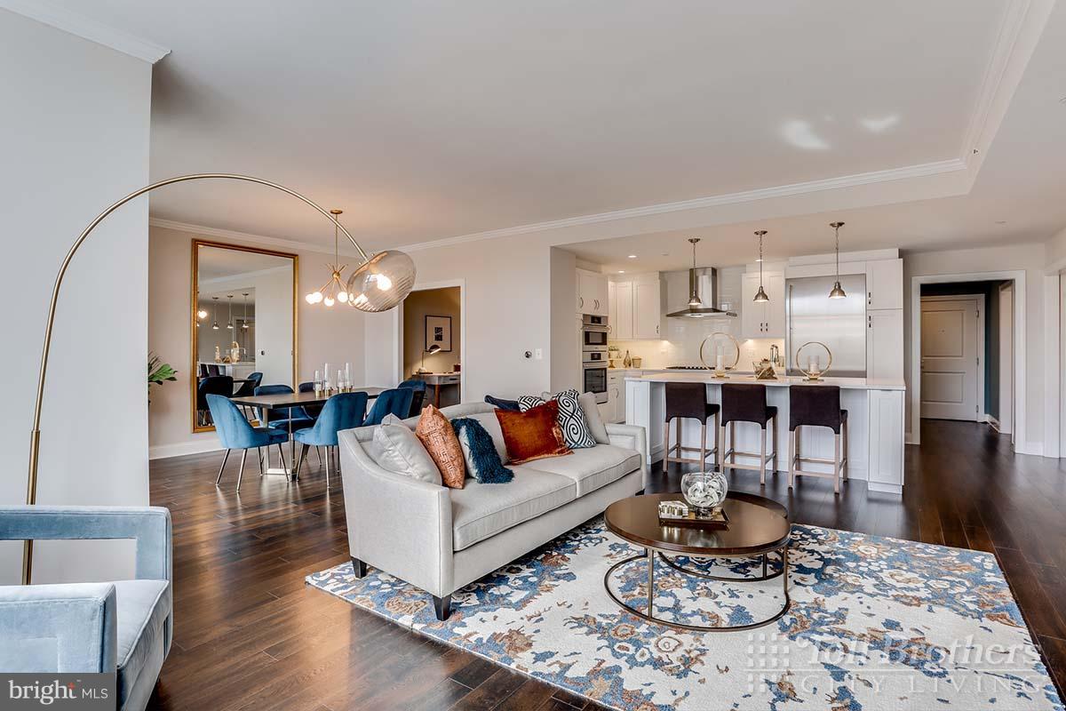 HAMPDEN ROW - Residential