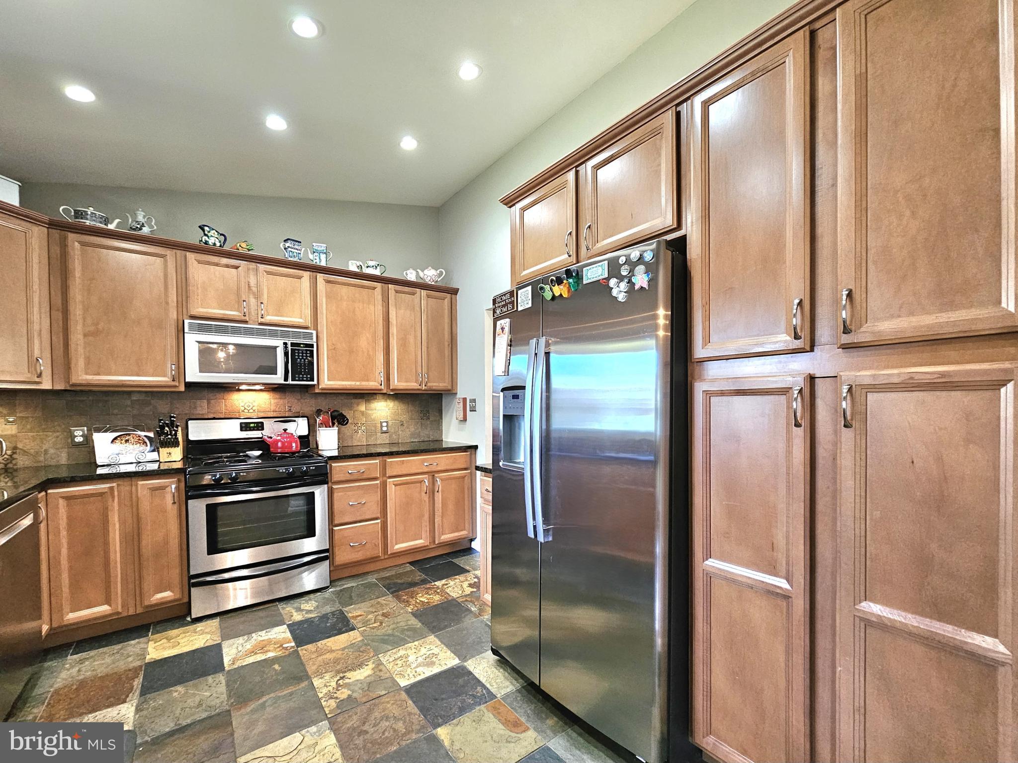 STRATFORD LANDING - Residential Lease