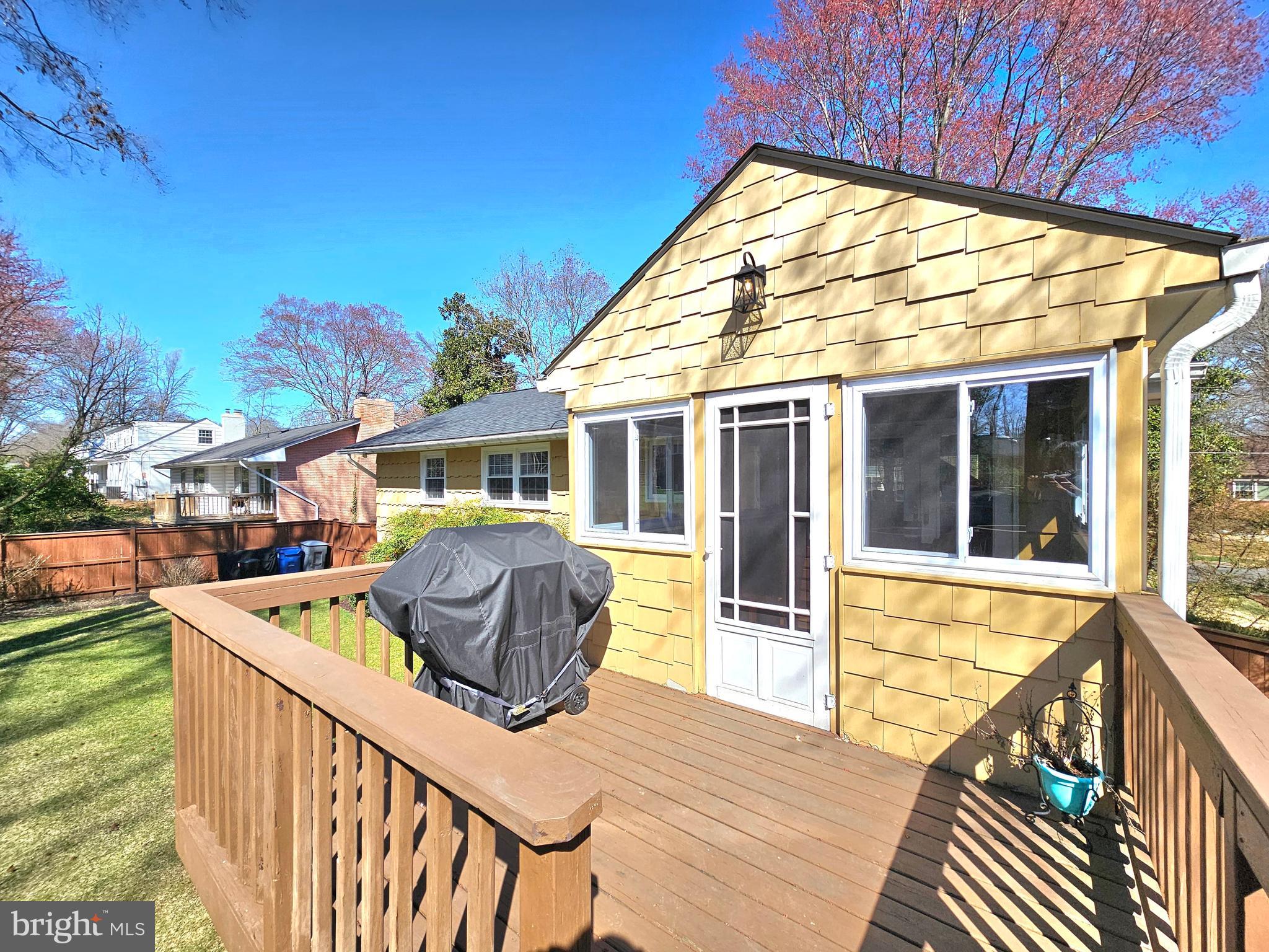 STRATFORD LANDING - Residential Lease