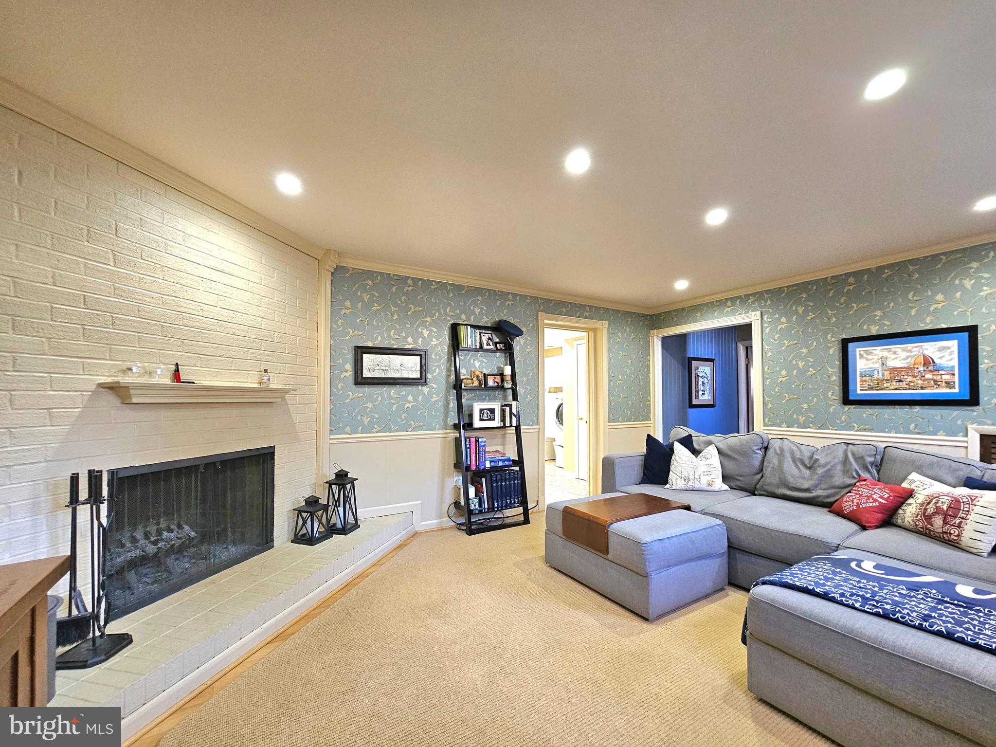 STRATFORD LANDING - Residential Lease