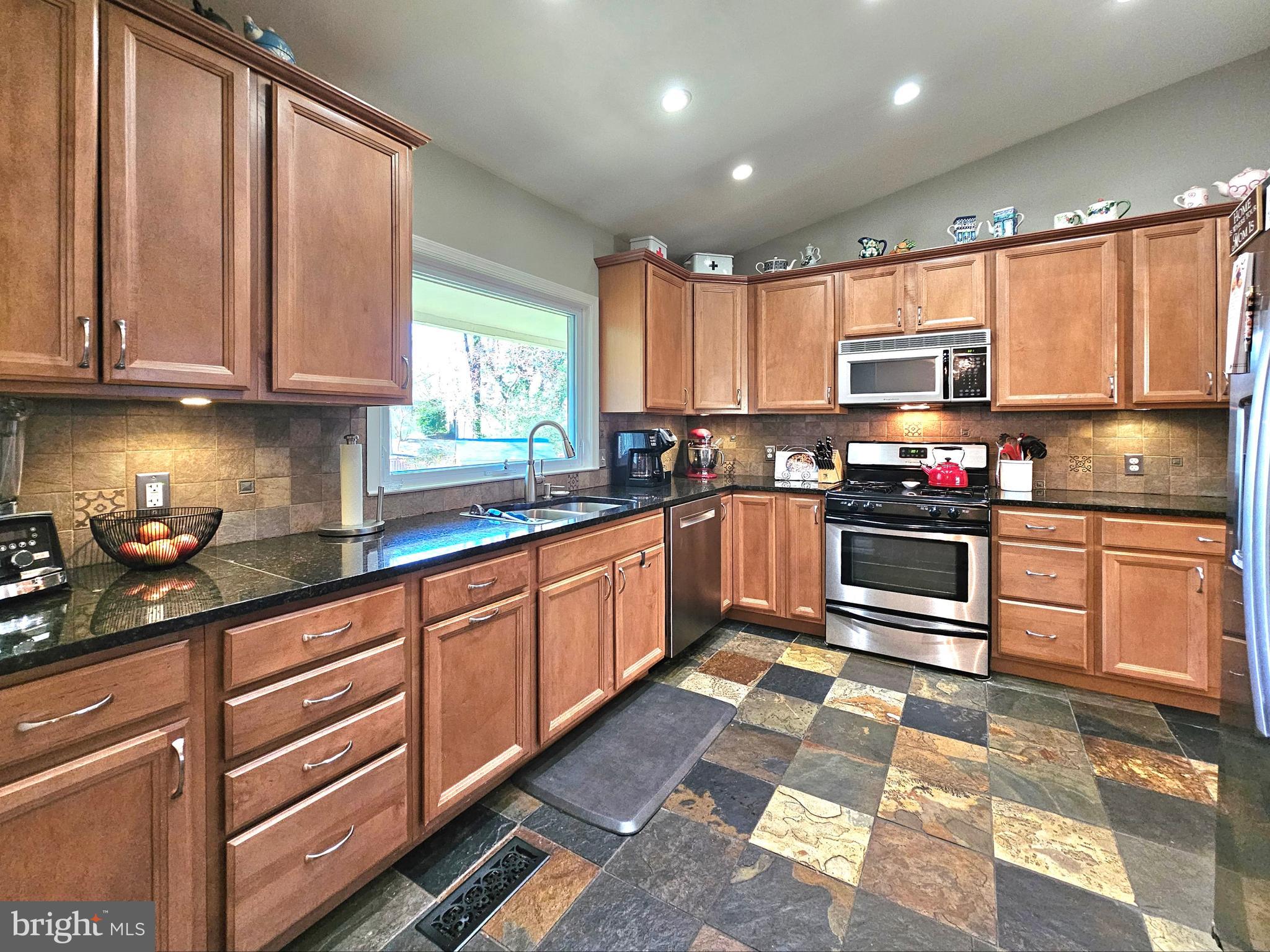 STRATFORD LANDING - Residential Lease