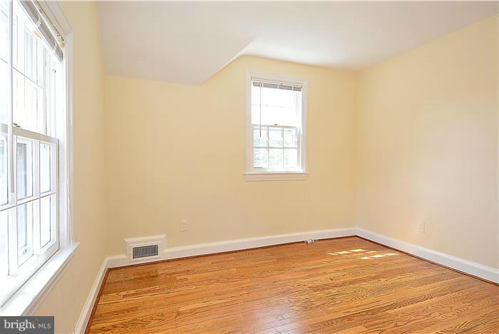 GLENBROOK VILLAGE - Residential