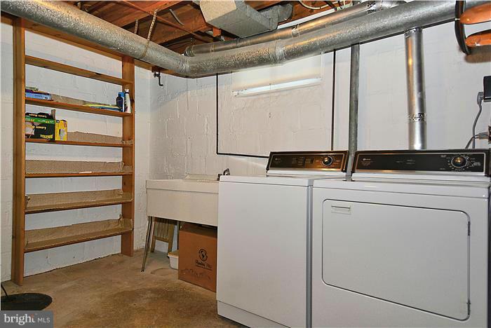 GLENBROOK VILLAGE - Residential