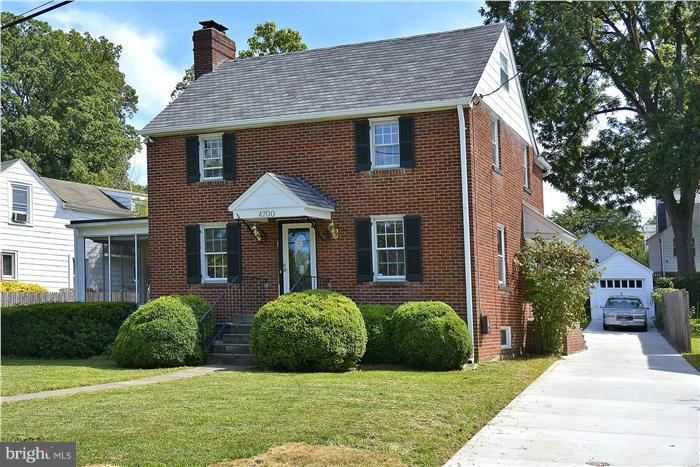 GLENBROOK VILLAGE - Residential