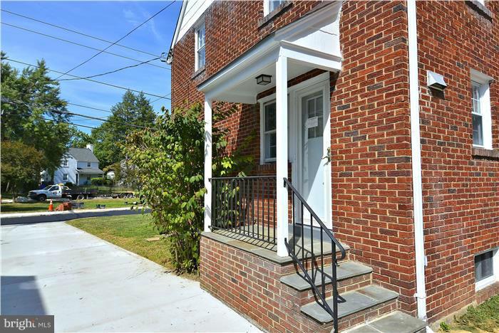 GLENBROOK VILLAGE - Residential