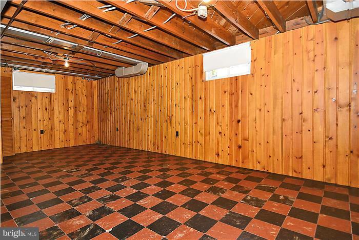 GLENBROOK VILLAGE - Residential