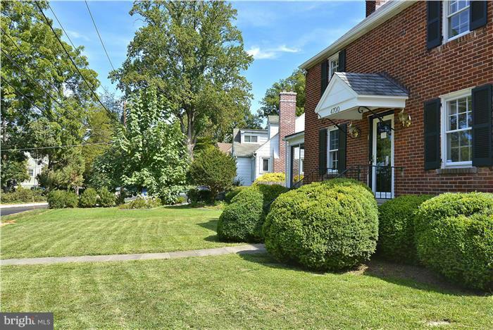 GLENBROOK VILLAGE - Residential