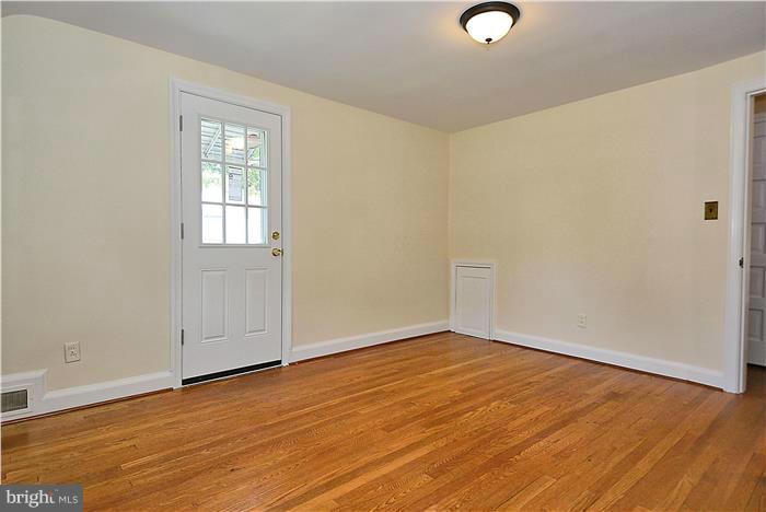 GLENBROOK VILLAGE - Residential