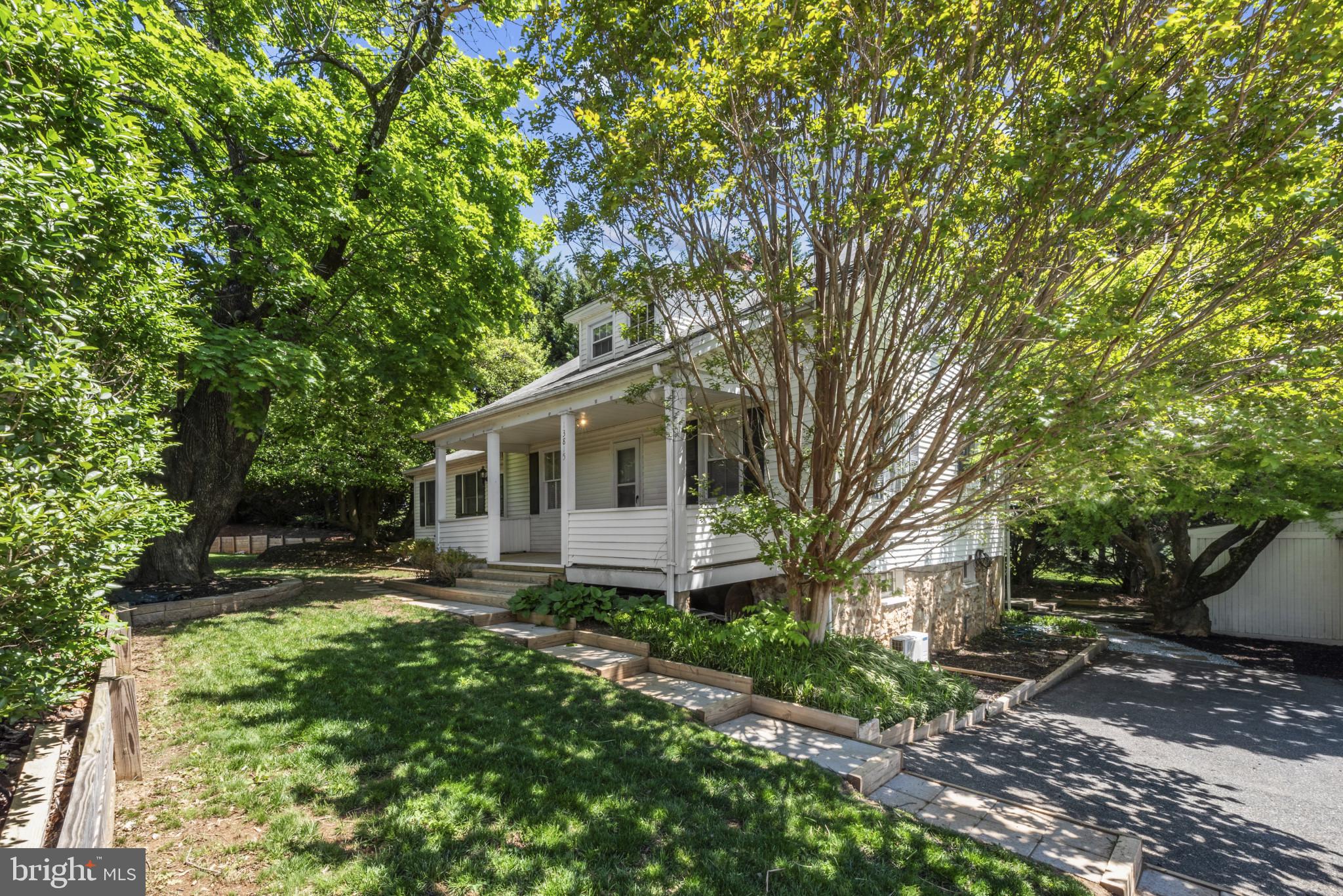 13815 JARRETTSVILLE PIKE