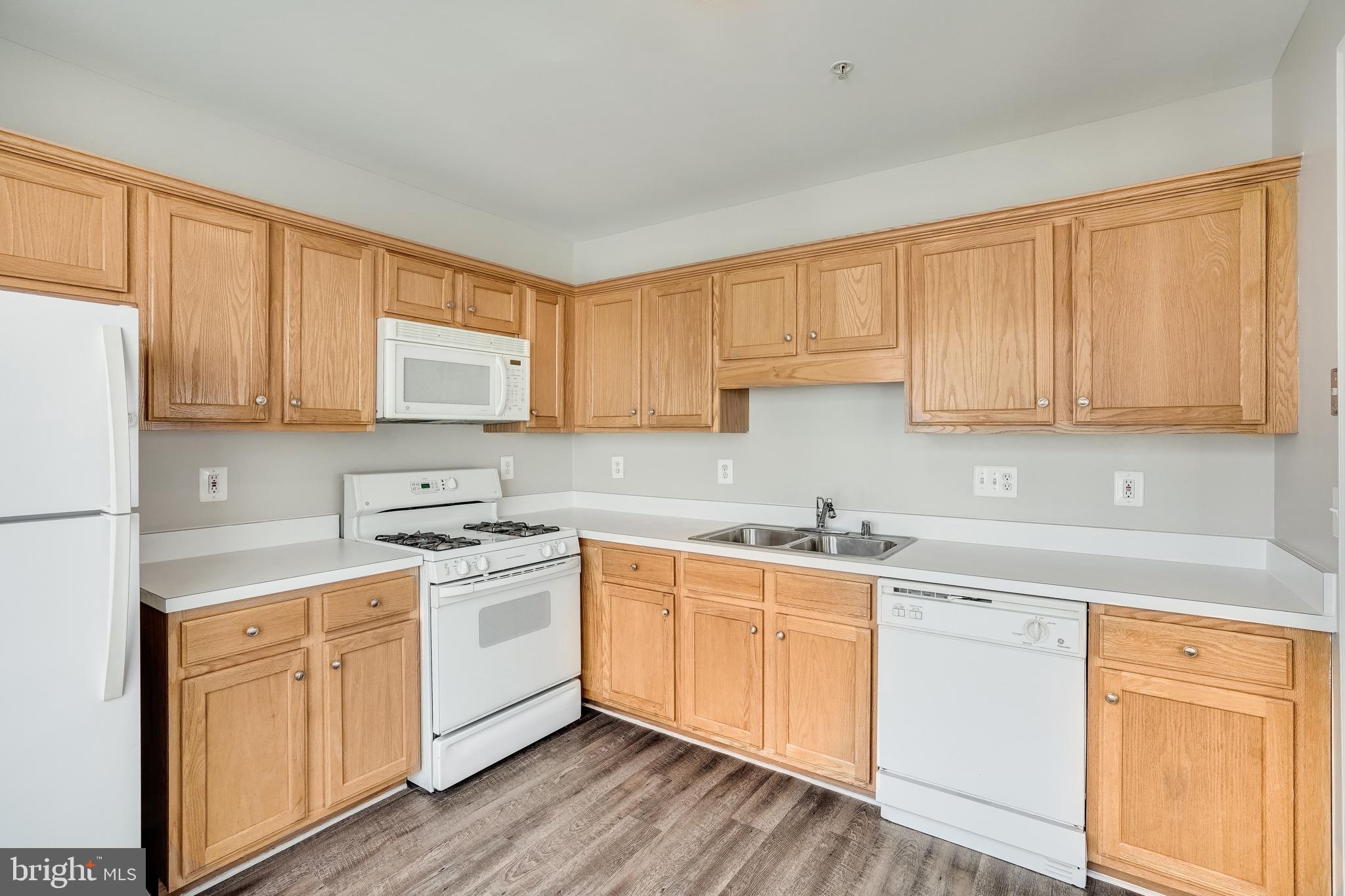 DOMINION STATION CONDOMINIUM - Residential