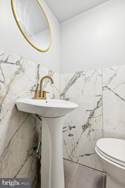 WEST OAK LANE - Residential