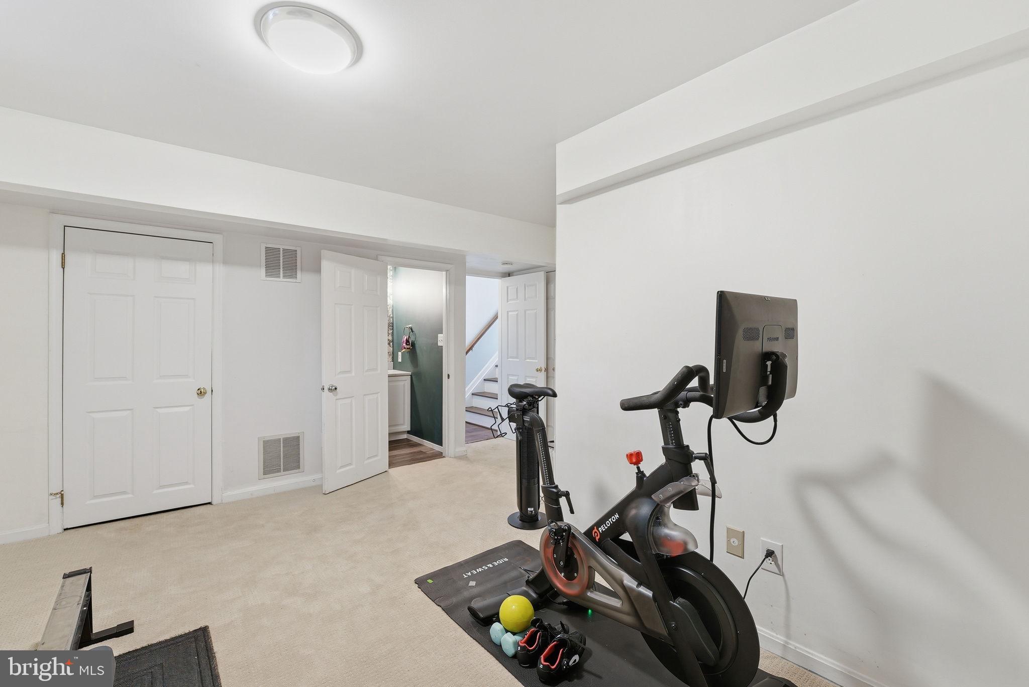 GREEN TRAILS - Residential