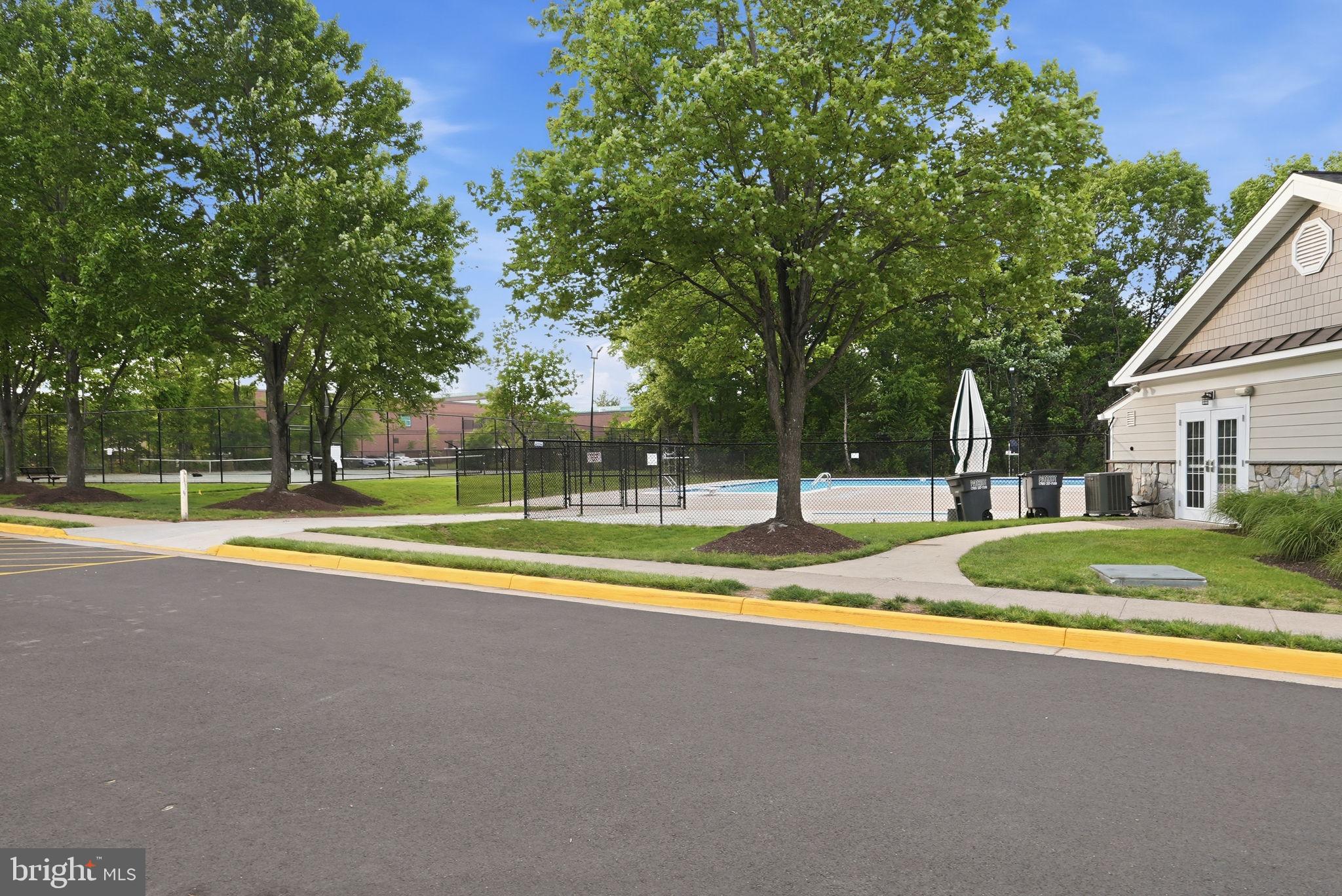 GREEN TRAILS - Residential