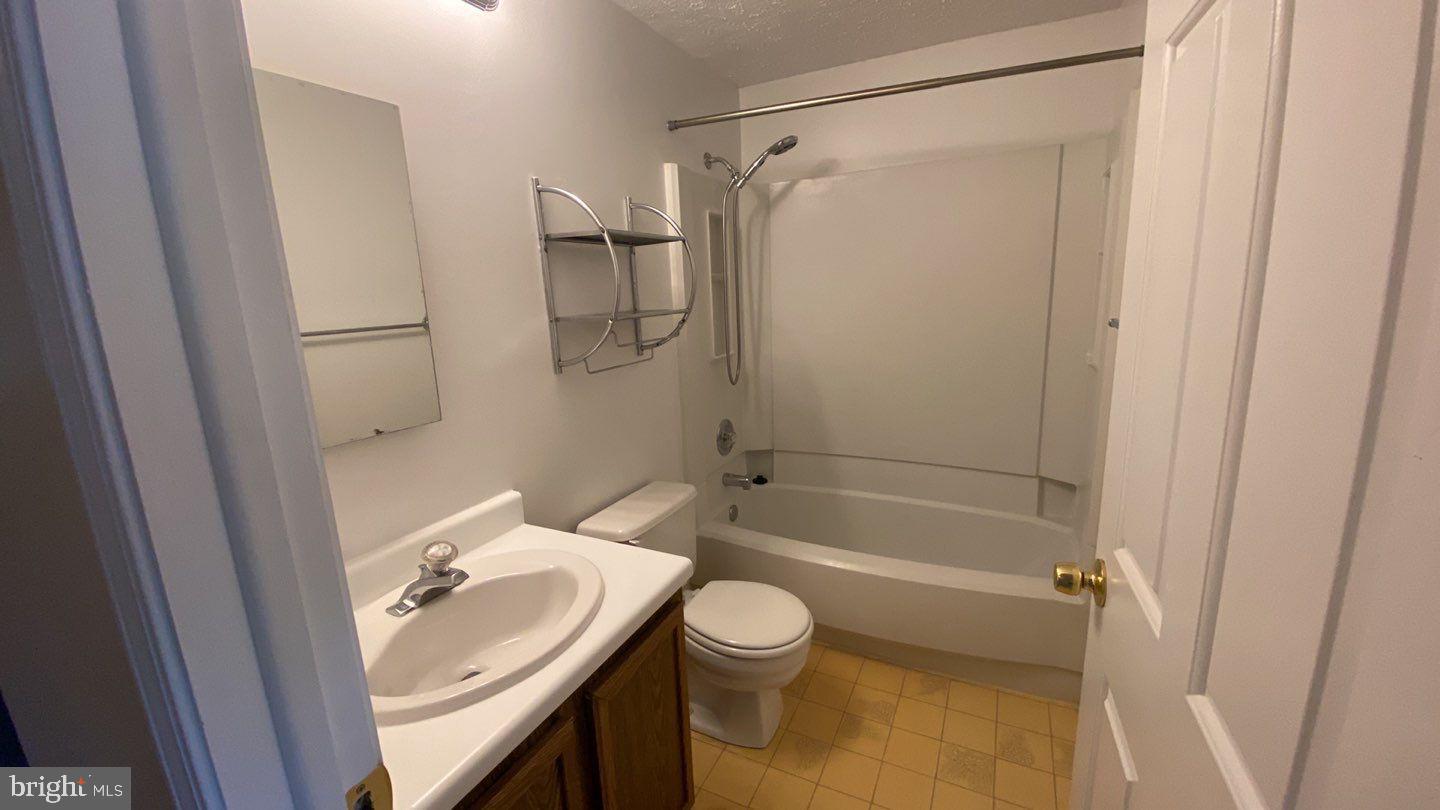 CEDAR ACRES - Residential Lease