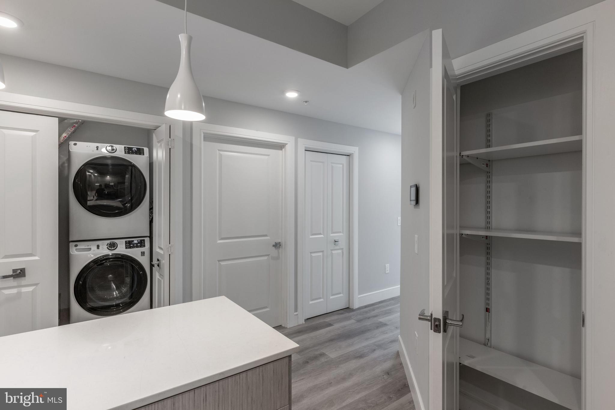 OLDE KENSINGTON - Residential Lease