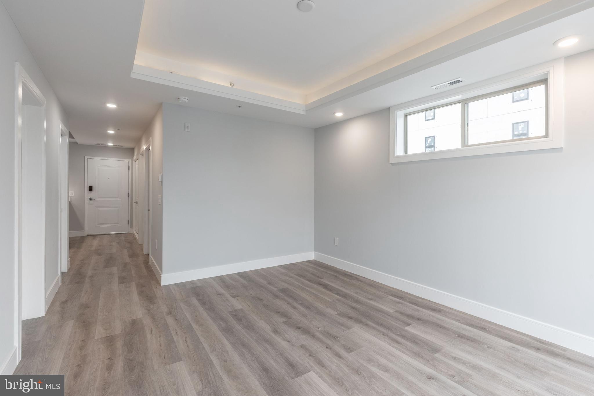 OLDE KENSINGTON - Residential Lease