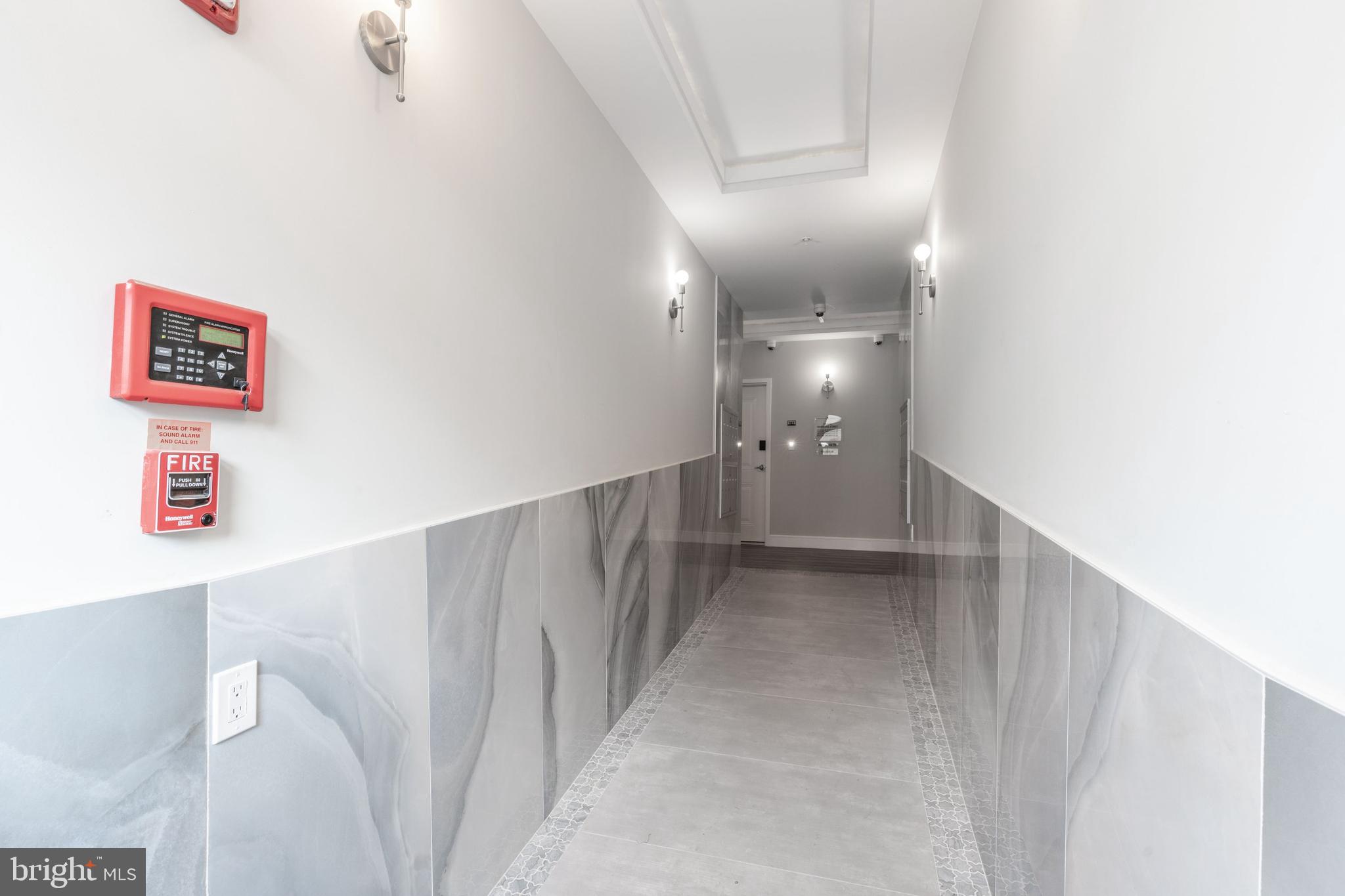 OLDE KENSINGTON - Residential Lease