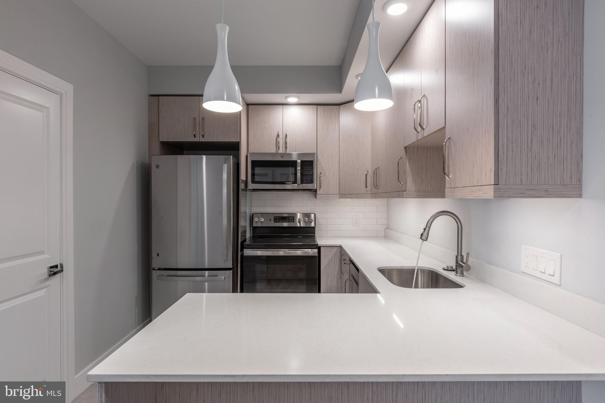 OLDE KENSINGTON - Residential Lease