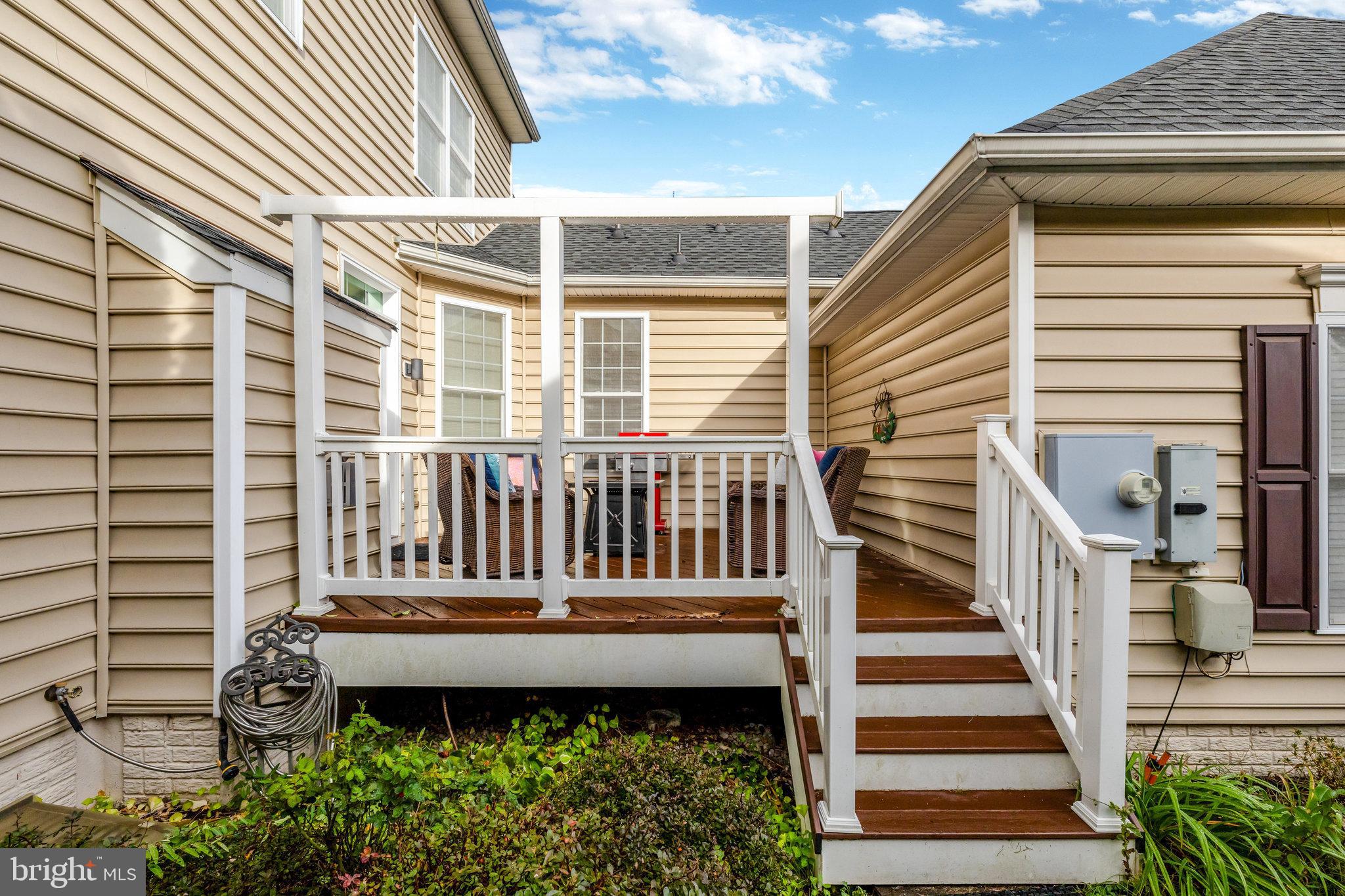 23052 SUNBURY STREET