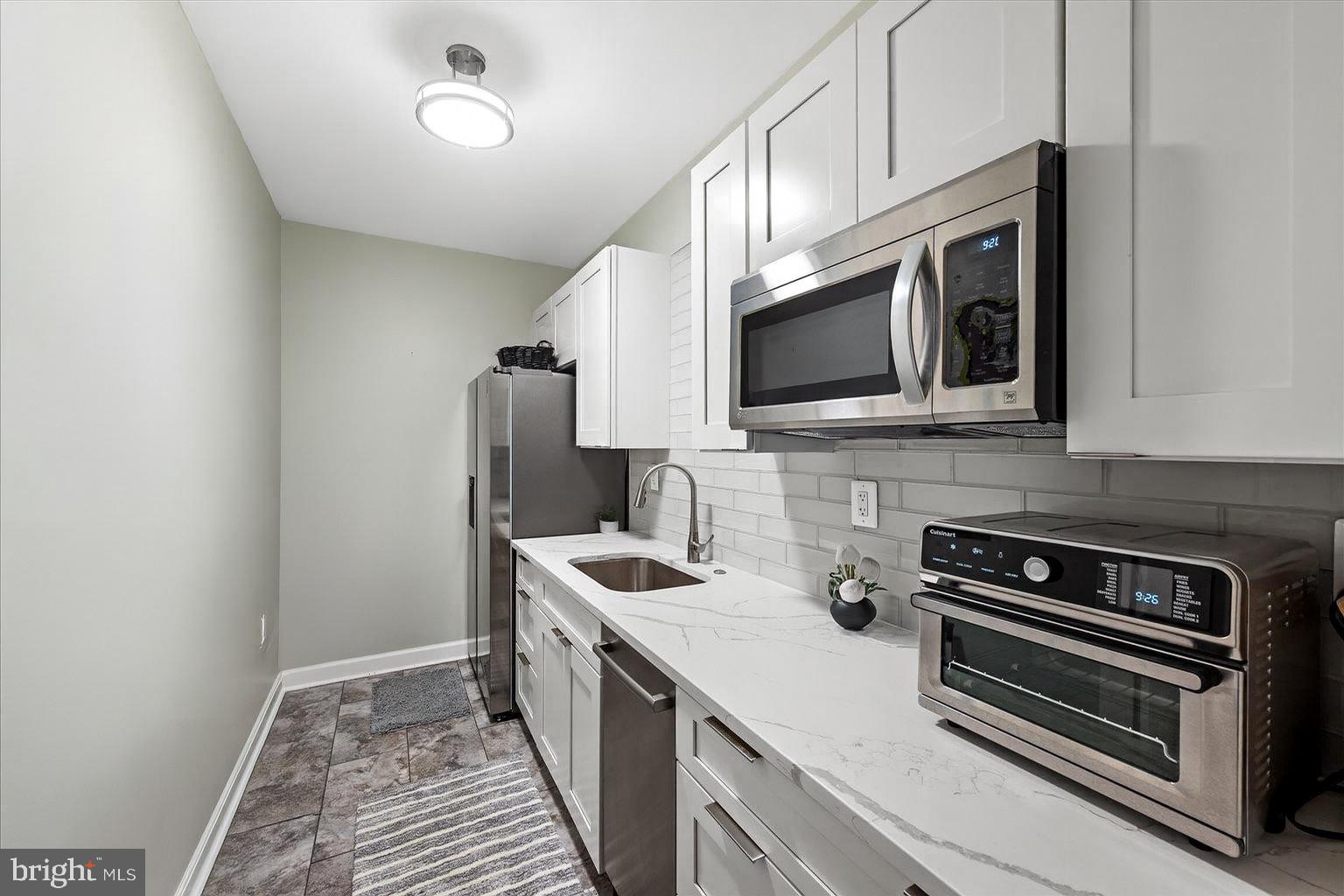 LOUDOUN VALLEY ESTATES 2 - Residential