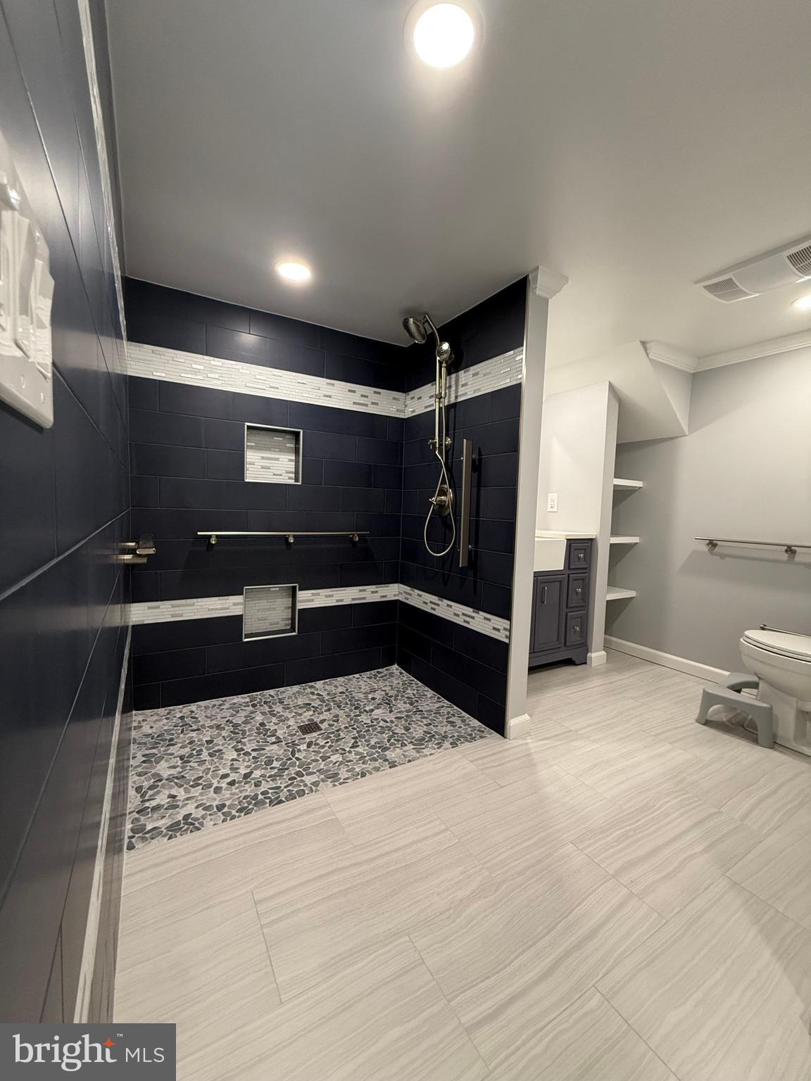 BROAD RUN FARMS - Residential