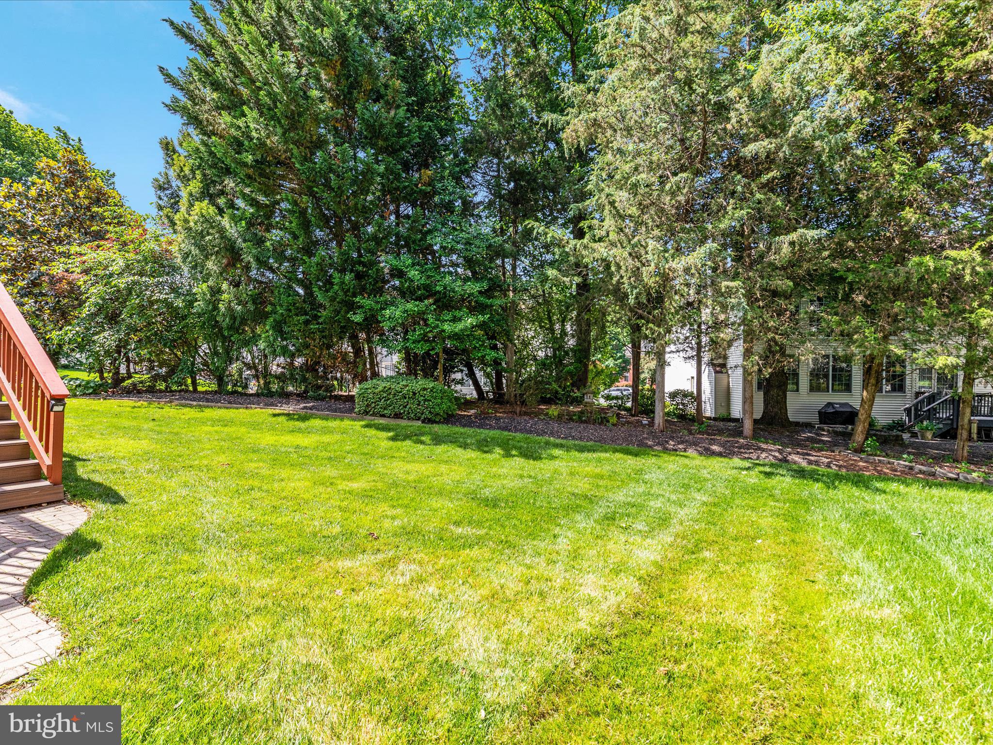 FAIR OAKS CHASE - Residential