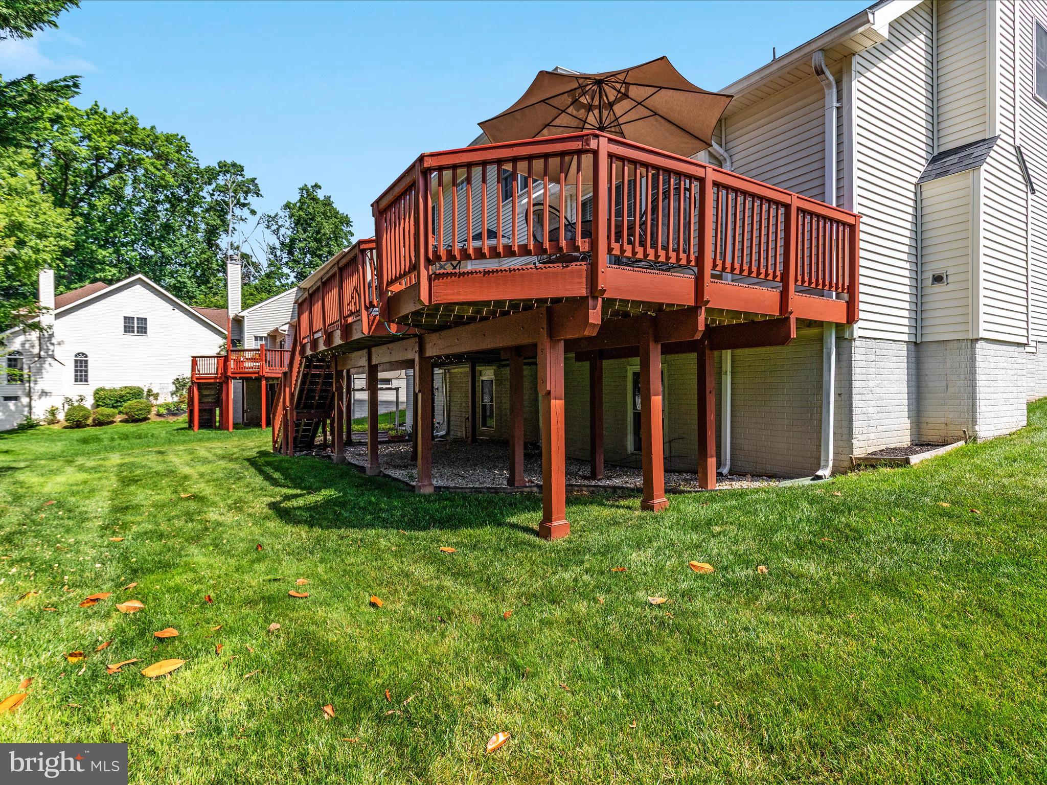 FAIR OAKS CHASE - Residential