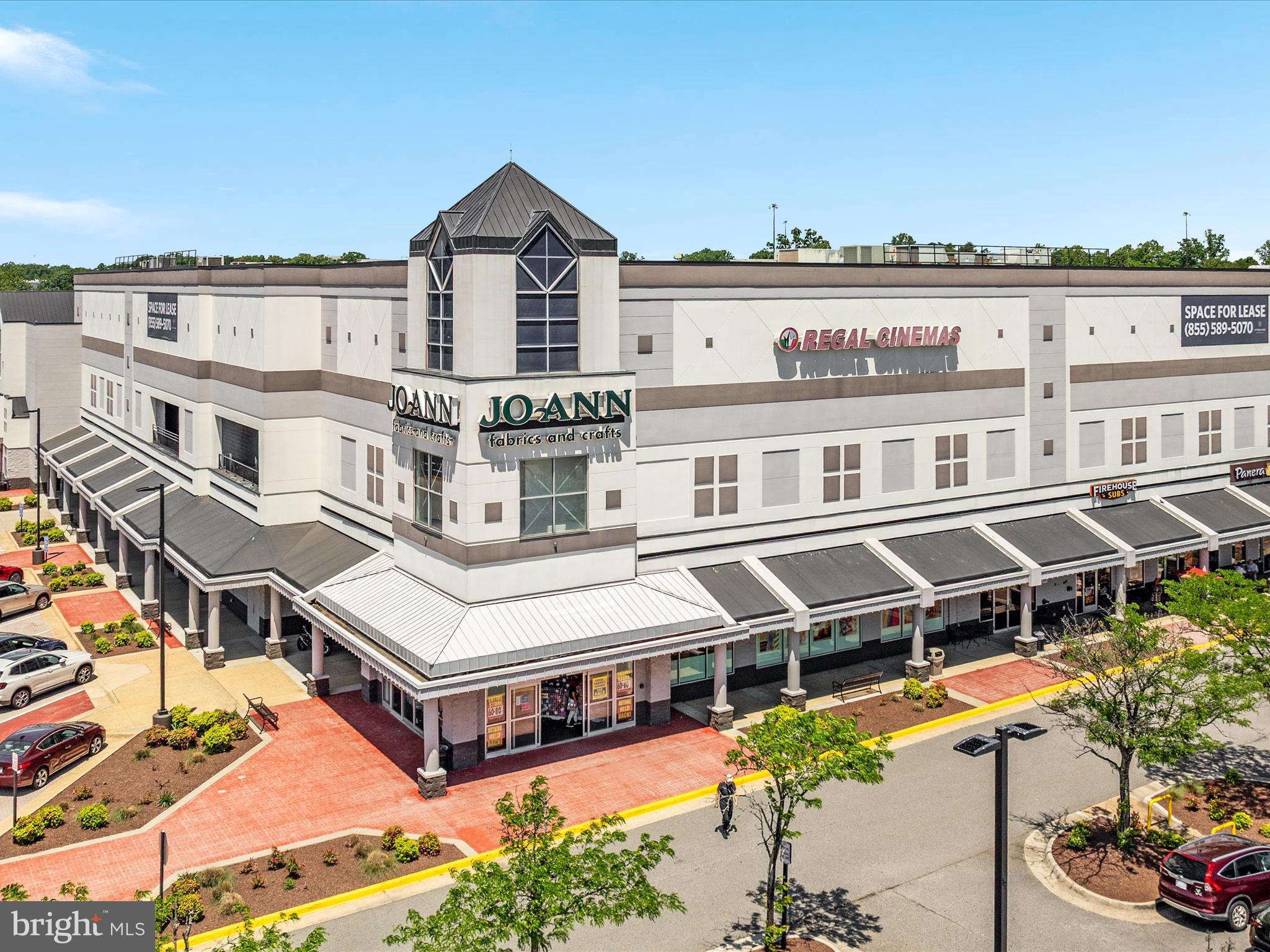 FAIR OAKS CHASE - Residential