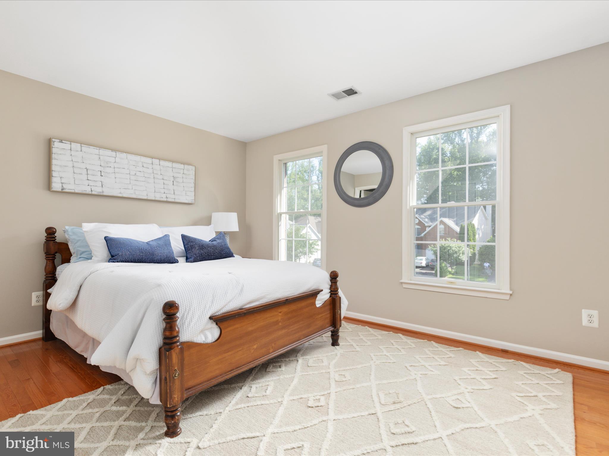 FAIR OAKS CHASE - Residential