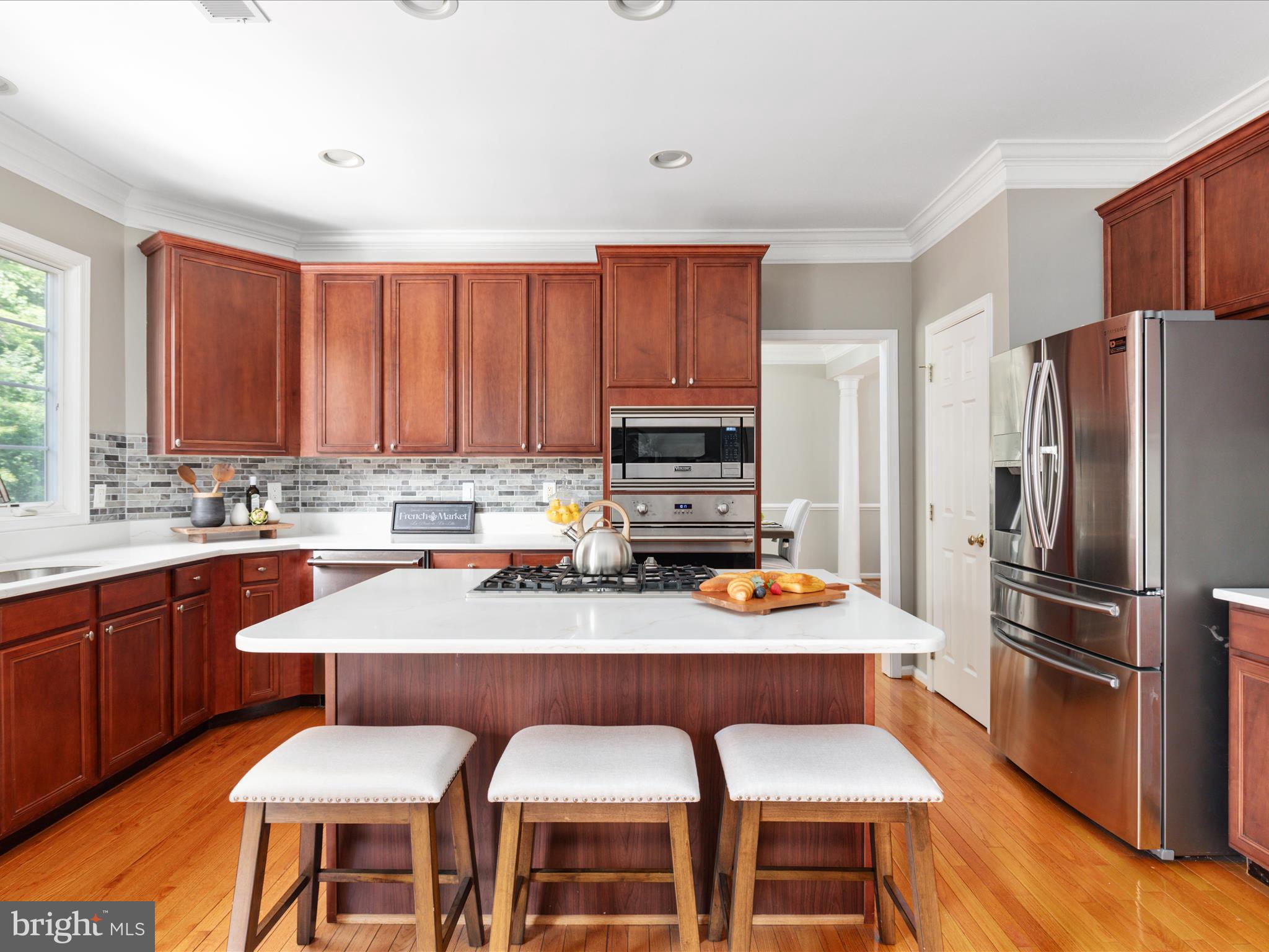 FAIR OAKS CHASE - Residential