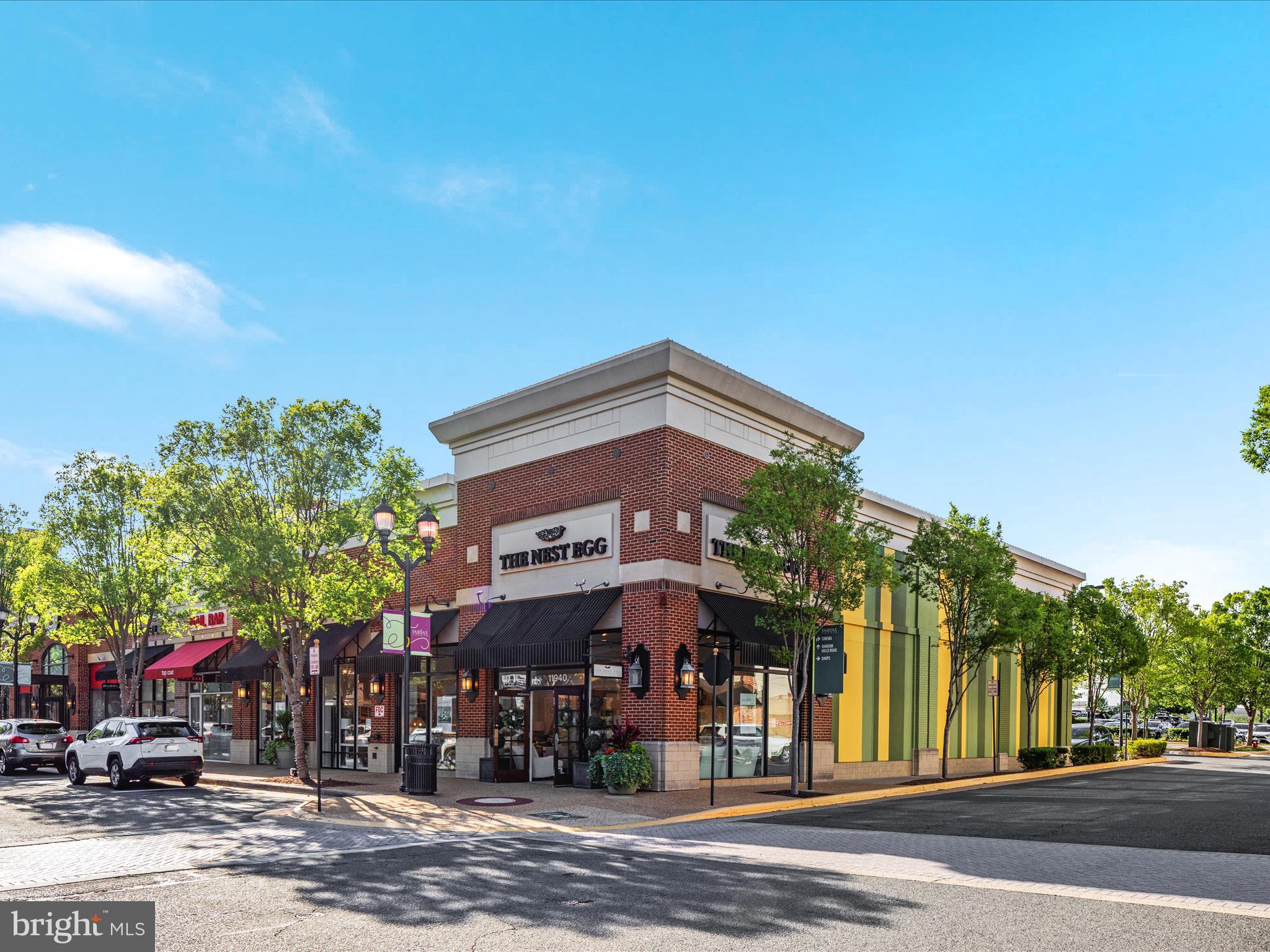 FAIR OAKS CHASE - Residential