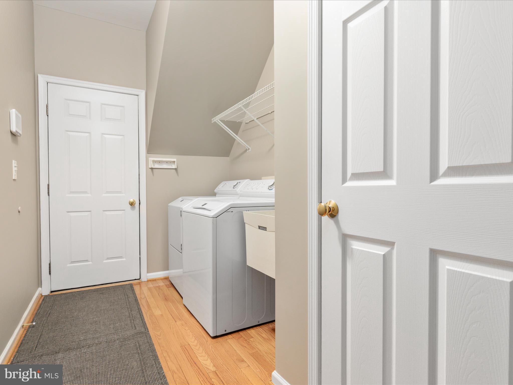 FAIR OAKS CHASE - Residential